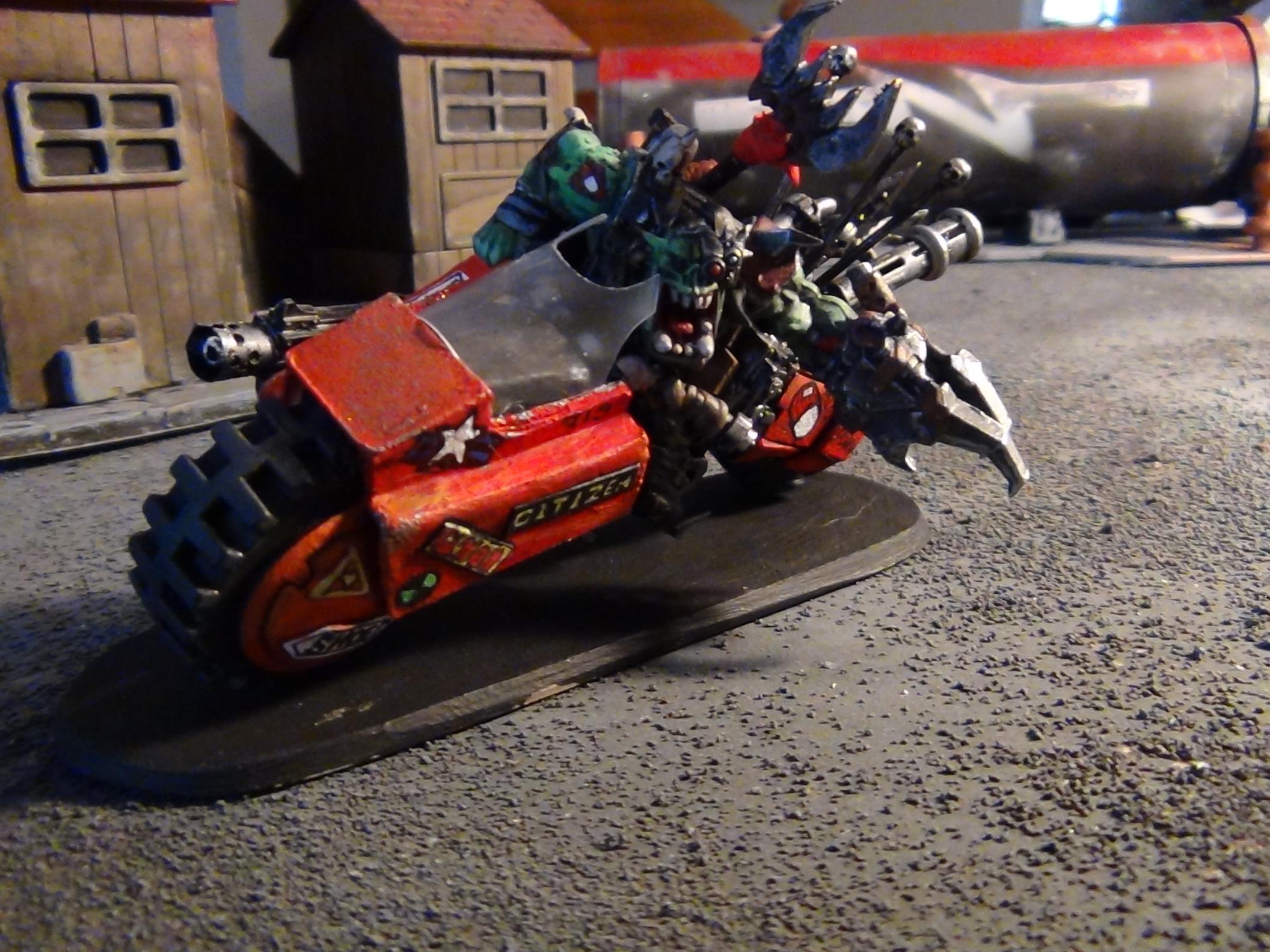 My original idea was to have Kan-eata dragging his klaw in the dirt to help him pull a tight turn, but laying him so low obscured a lot of the detail that I loved so I settled on a slight tilt
