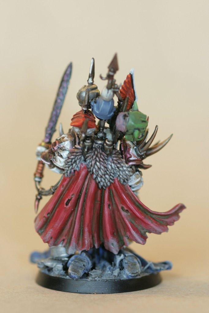 Lord Kraxis back cloak focus