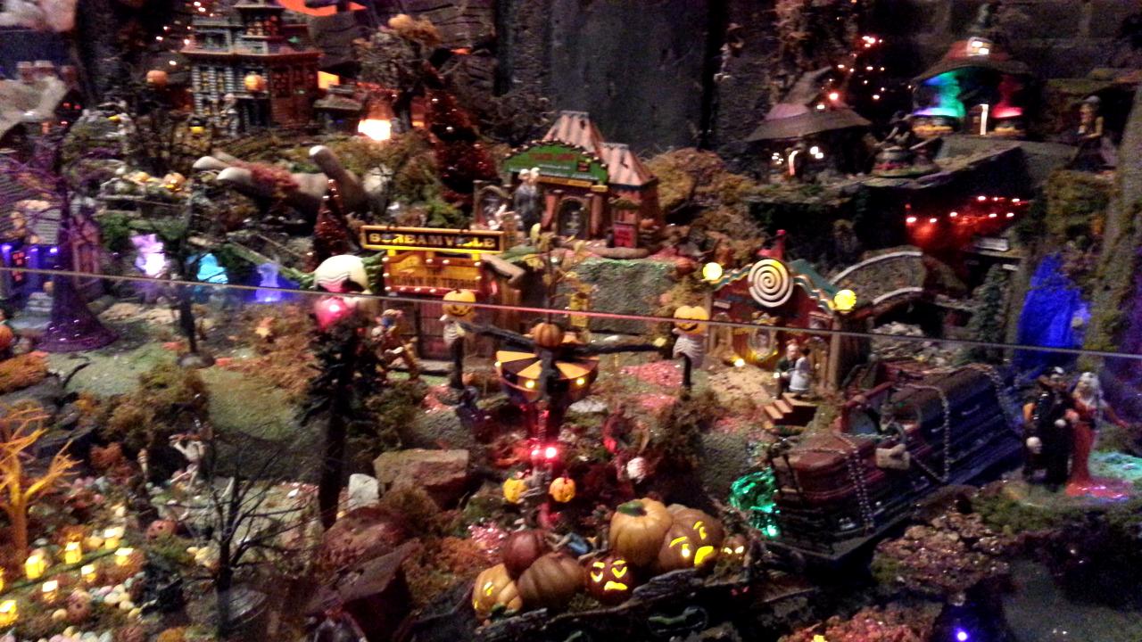 Halloween Scene 1