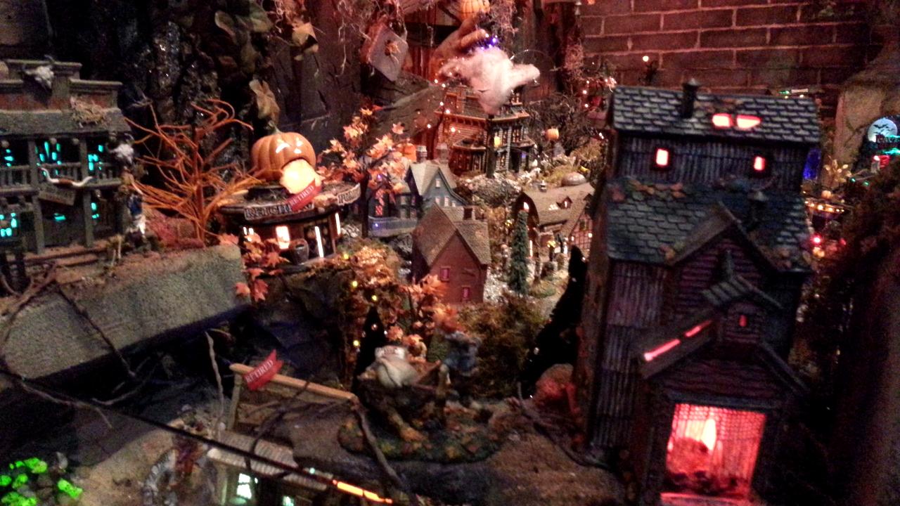 Halloween Scene 4