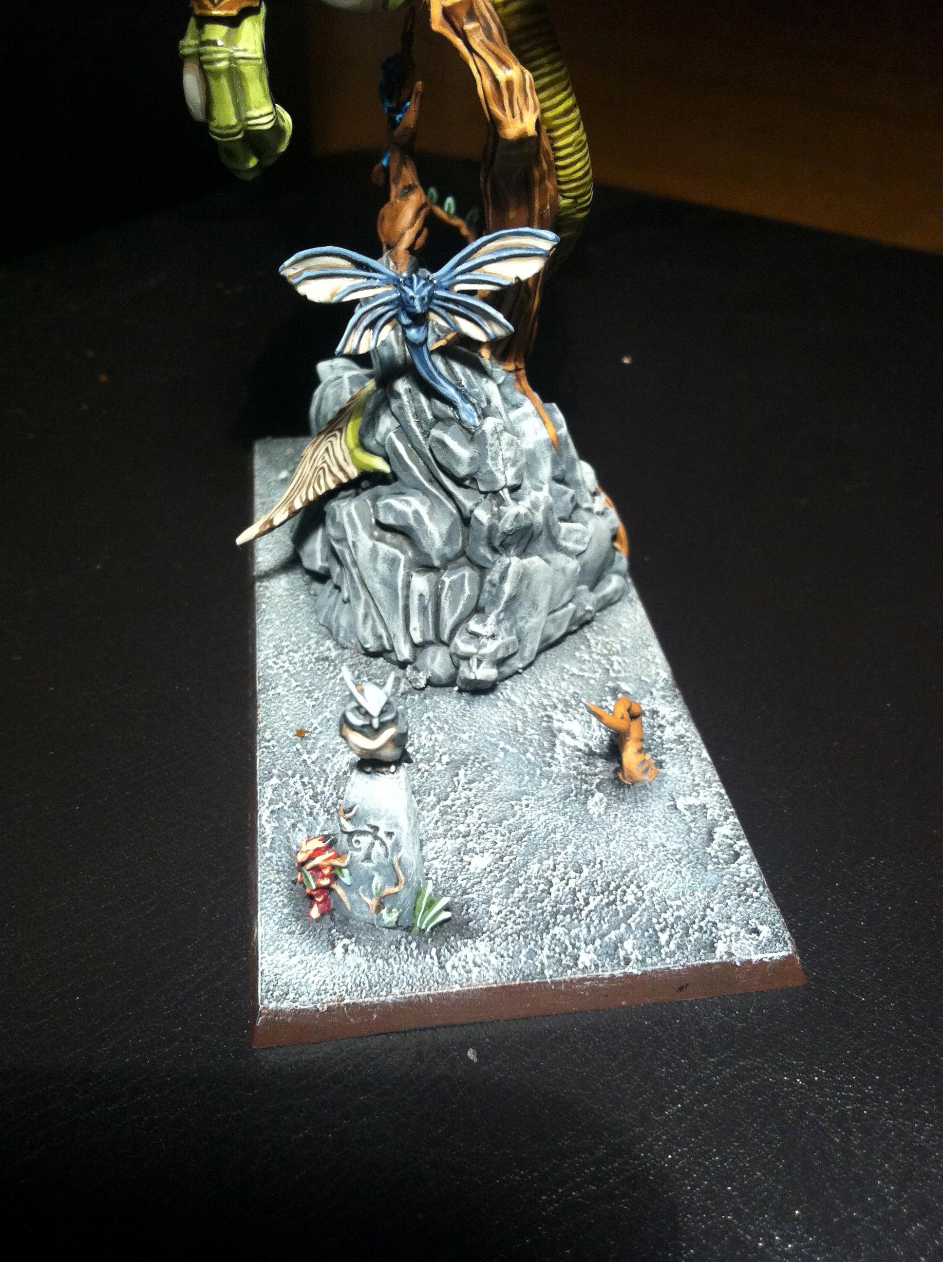 Wood Elf Lord on Forest Dragon detail (base)