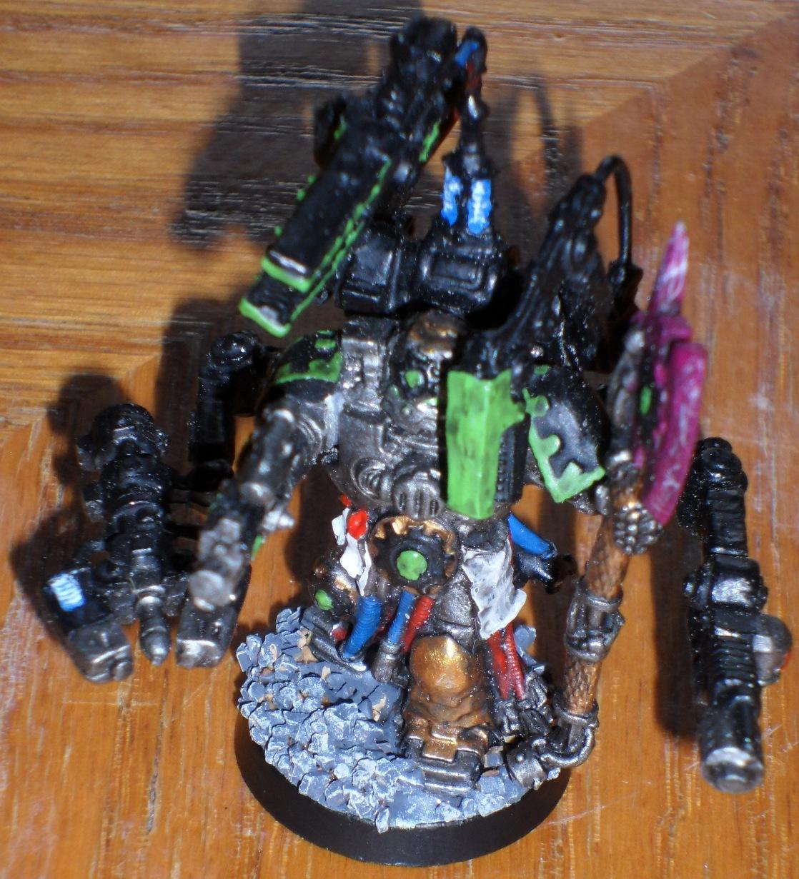Techmarine with servo harness. My first model,still metal piece