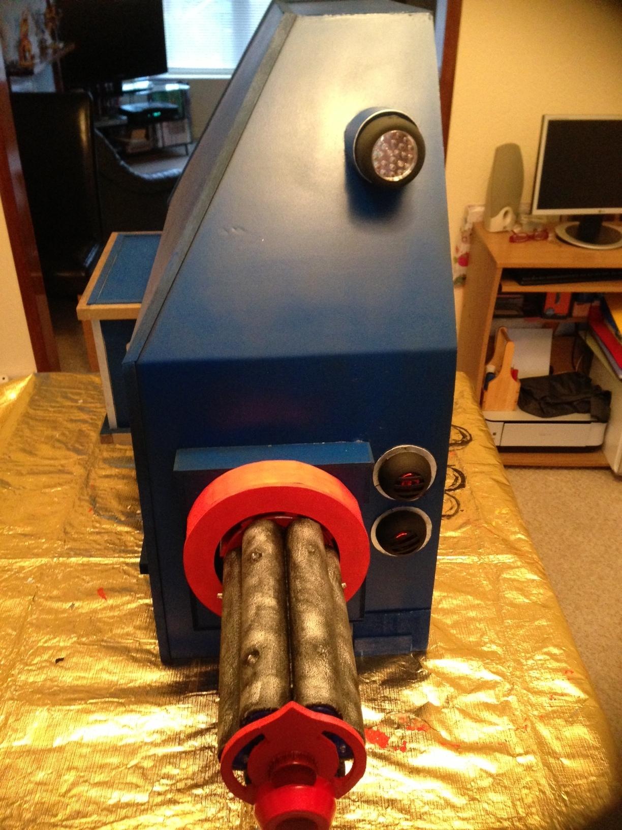 You can see the two speakers here with extra base so making 10 in total
