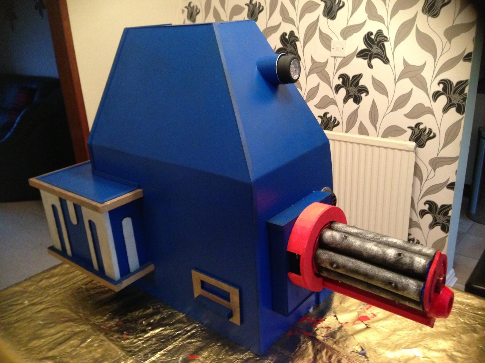 corner, I like the collars on the front as it gives extra armour for the cannon and looks hard core