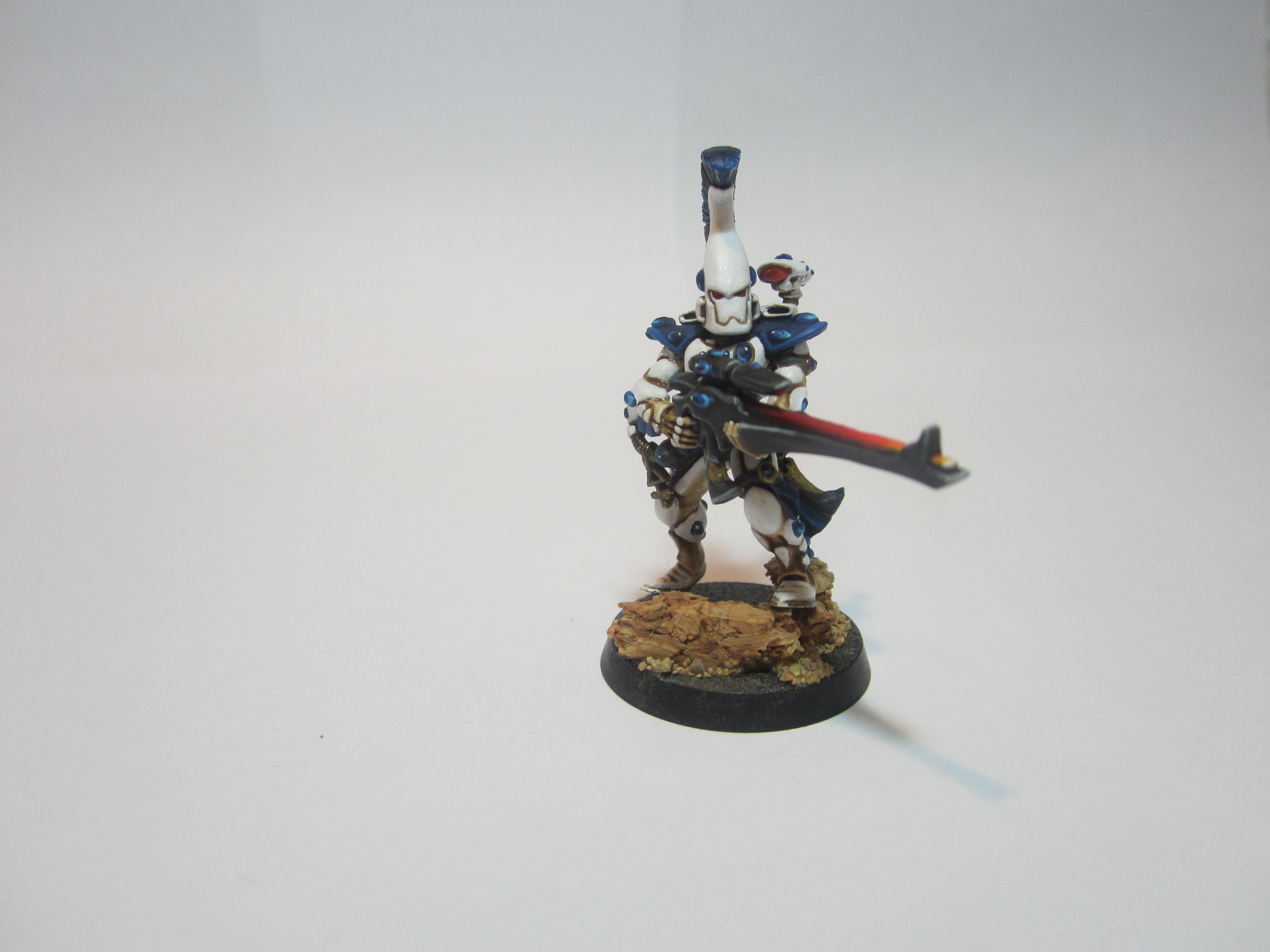 Test Model for Craftworld specific Dire Avenger Aspect warriors.  I think in the future I may try just a slighlty off white for the armor plates so that I can actually highlight them, but we'll see I guess.  I might not like the trouble