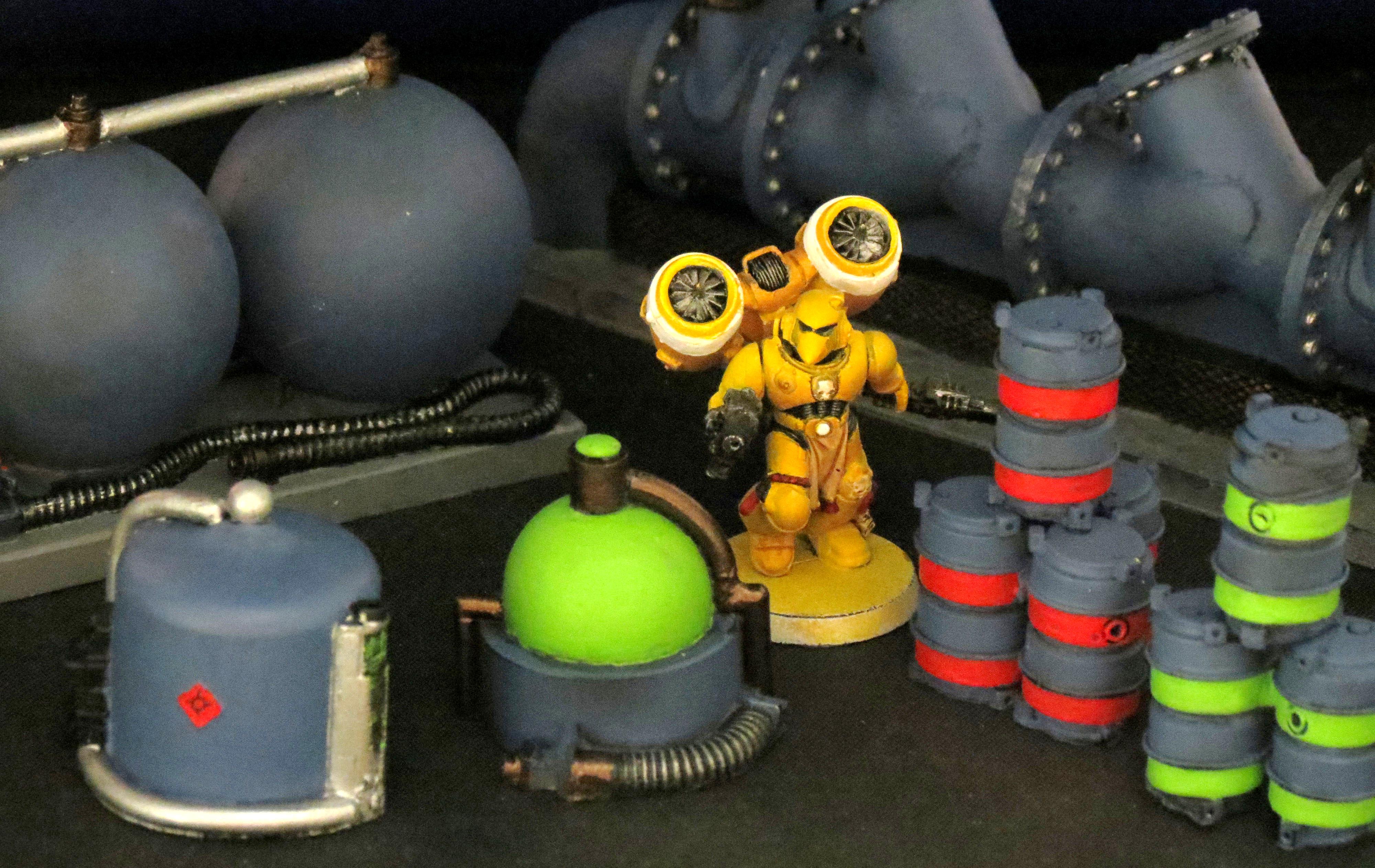 Display extras scale