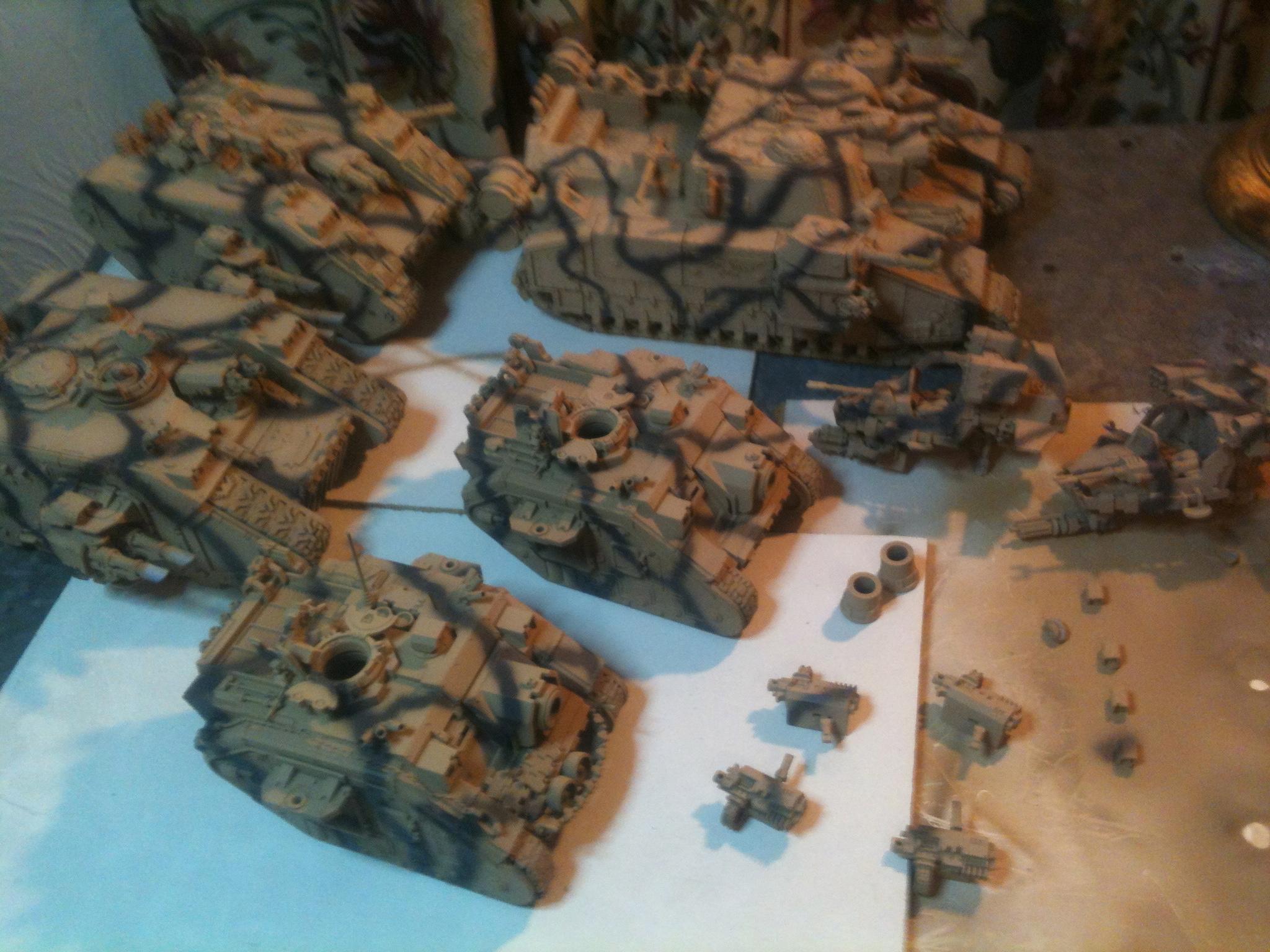 Vallejo German Grey camo stripes , my airbrush has been a pain tonight , stripes are not quite as fine as I'd like leaving a bit of cleaning up here and there with a brush. Pin wash and weathering next
