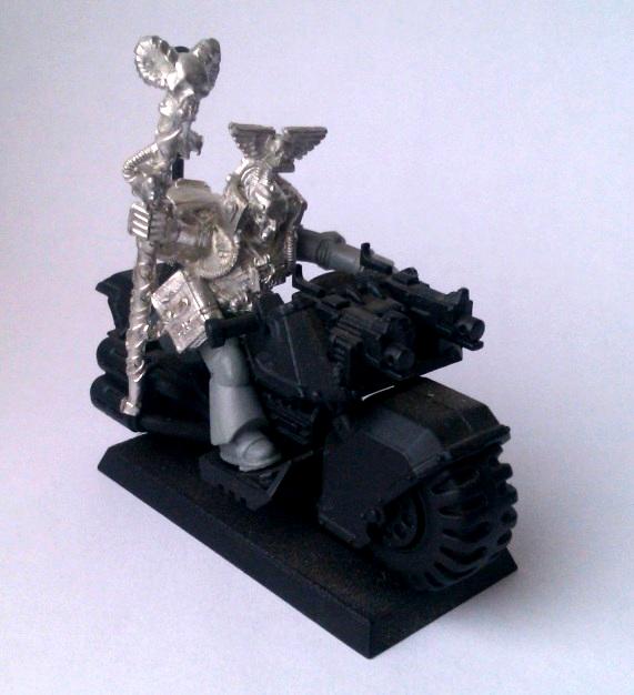 Bike, Dark Angels, Librarian