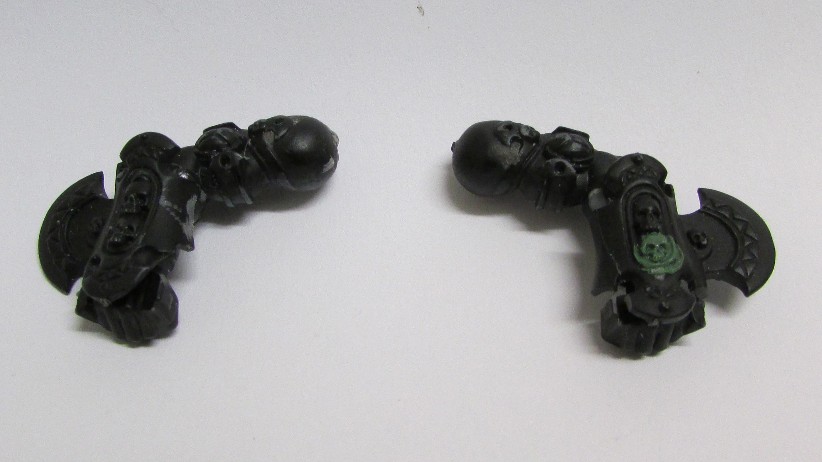 Contemptor arms with vambraces