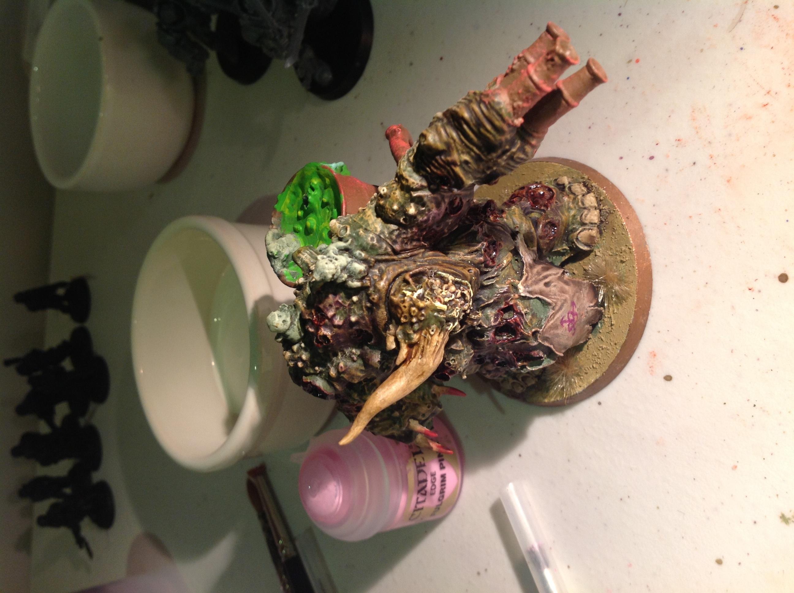 You can see a layering of flash gitz yellow over a moot green coat in the bucket