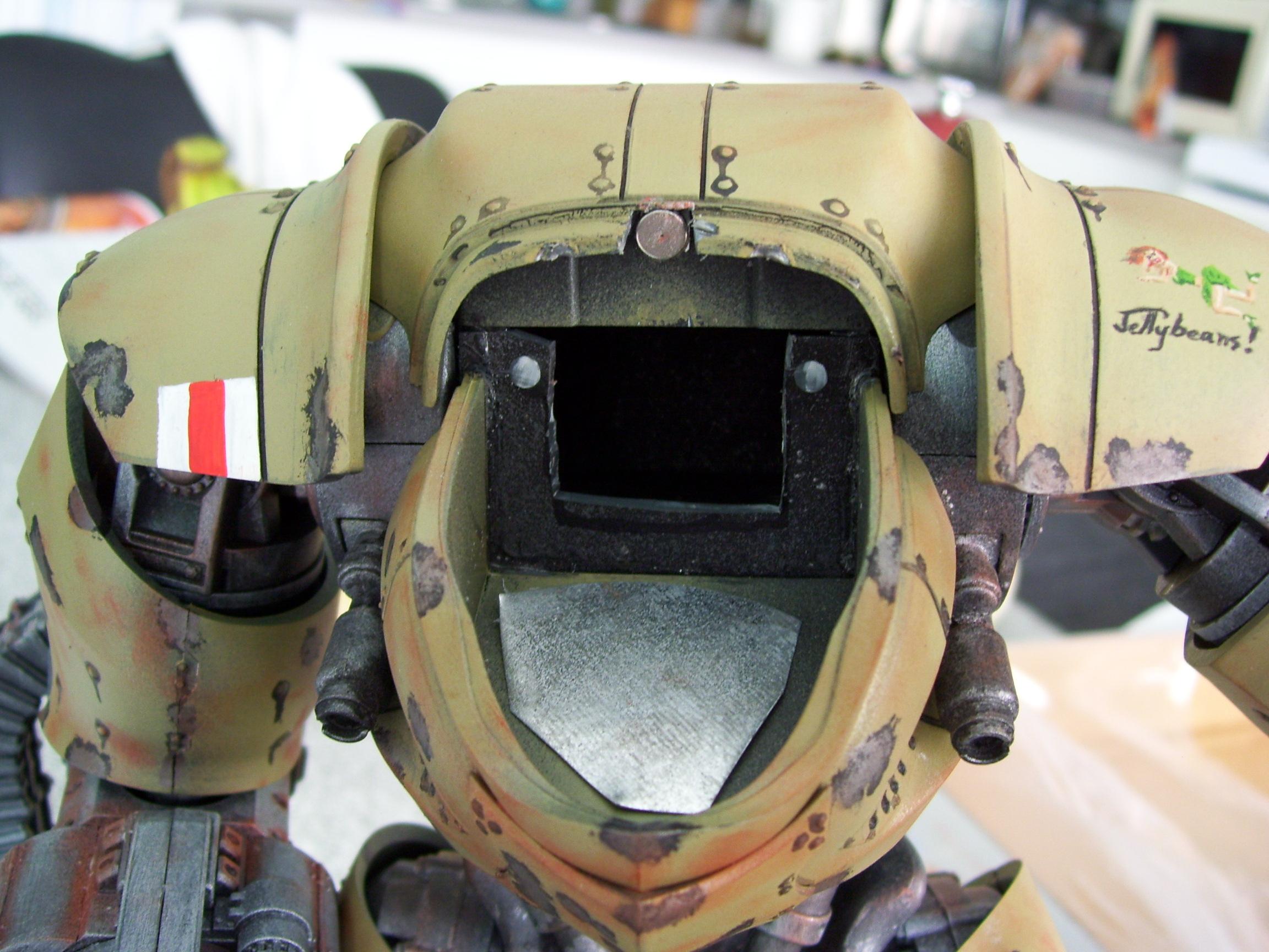 Removeable parts. Notice plate and magnet