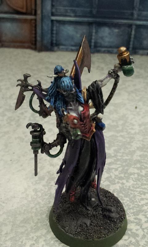 Dark Eldar, Haemonculus