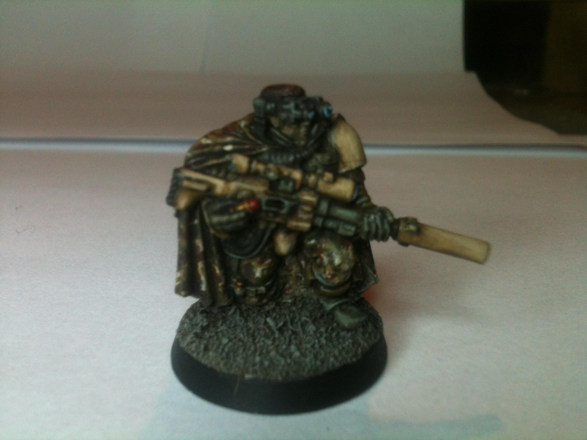 Scouts, Snipers, Sniper OBVIOUSLY gets camo