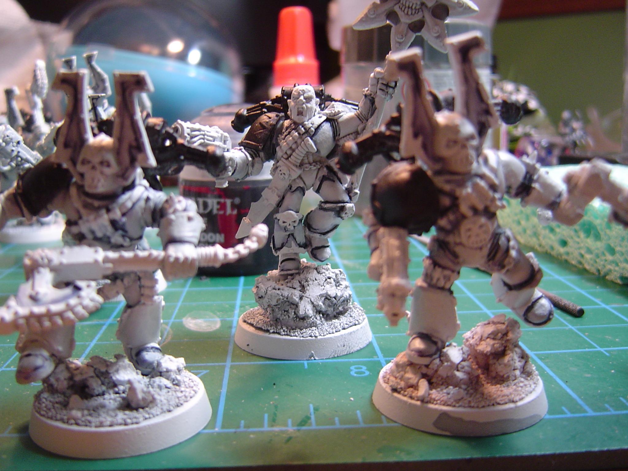 Pre Heresey Beserker Shoulder pads & powerpacks