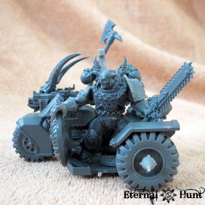 Bike, Chaos, Chaos Space Marines, Conversion, Hounds, Khorne, Khorne's Eternal Hunt, Trike, Veredus Pattern Assault Trike, Warhammer 40,000, World Eaters