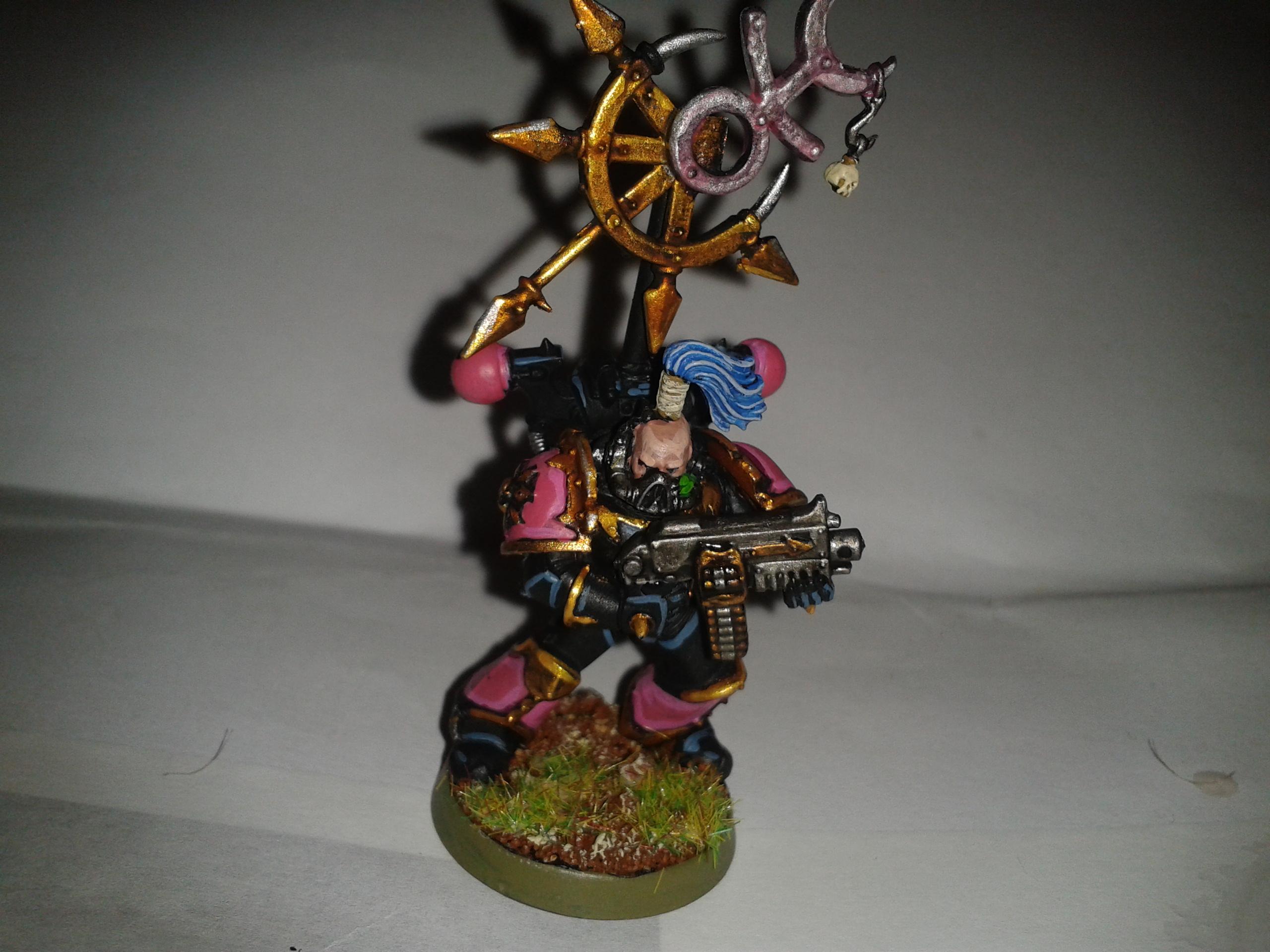 Slaanesh Chaos Icon Bearer