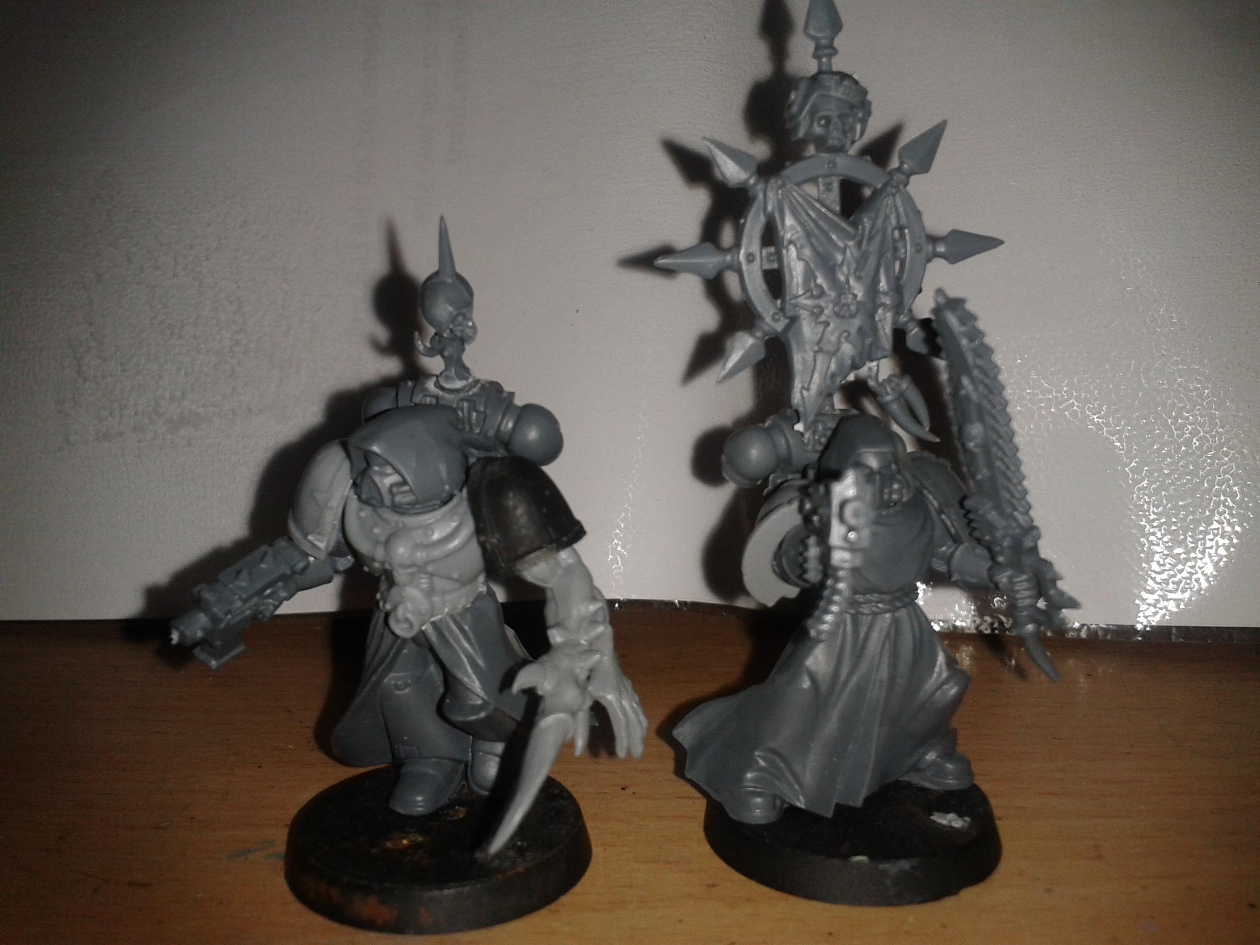 Icon bearer and mutated bloke (close combat weapon)
