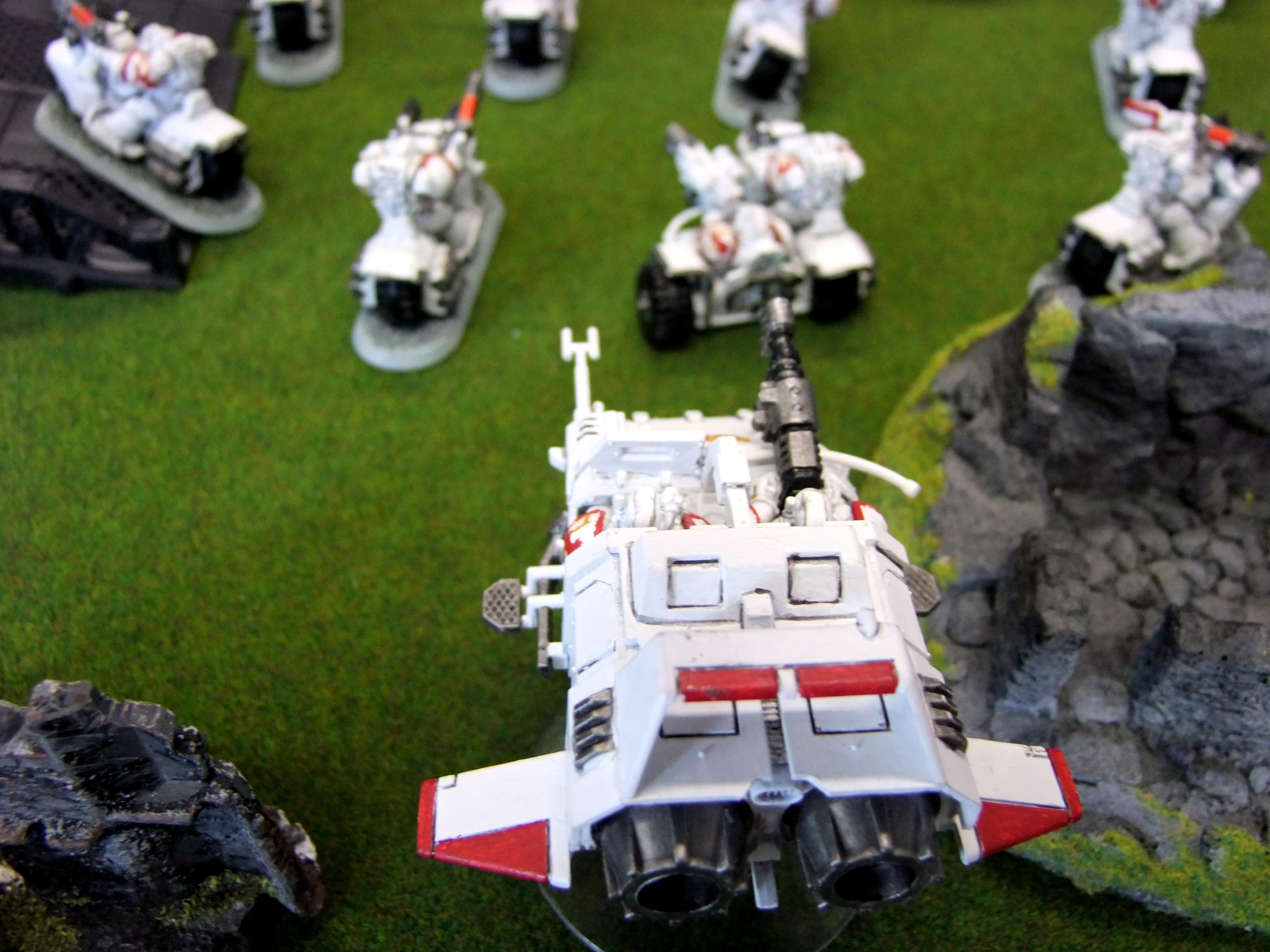 Bike, White Scars, Engines at the ready