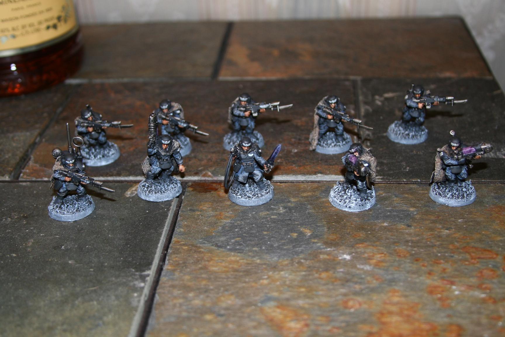 The finished squad!  All with carapace and camo cloaks!