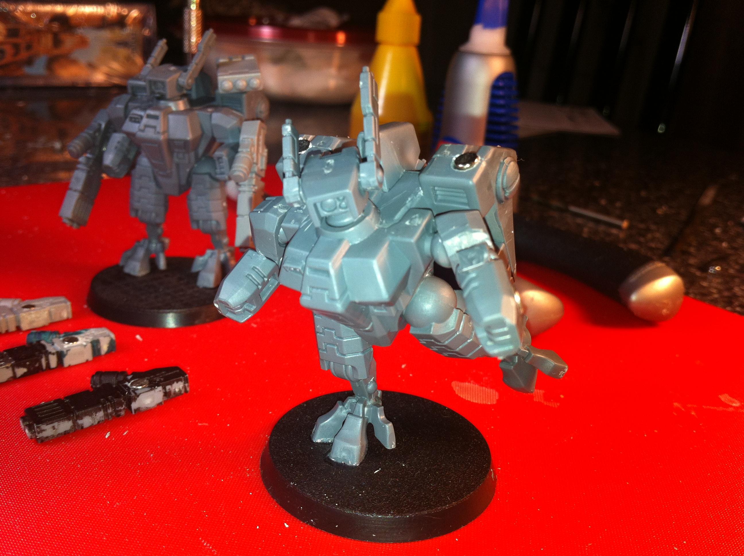 Crisis Battlesuit, Magnet, Tau