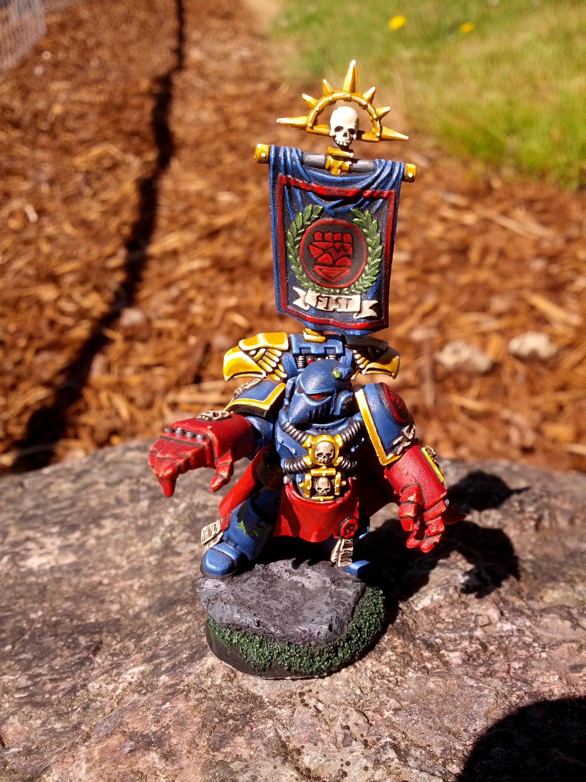 Crimson Fists, Crimson Fists commander front