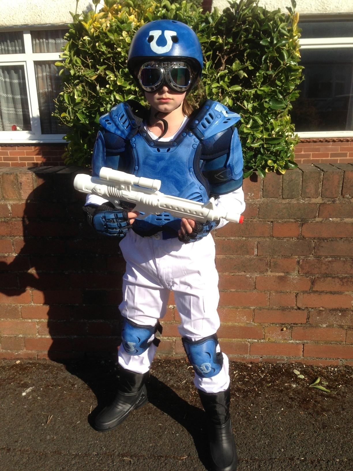 Scout costume. Ongoing work, will convert gun to a bolter later
