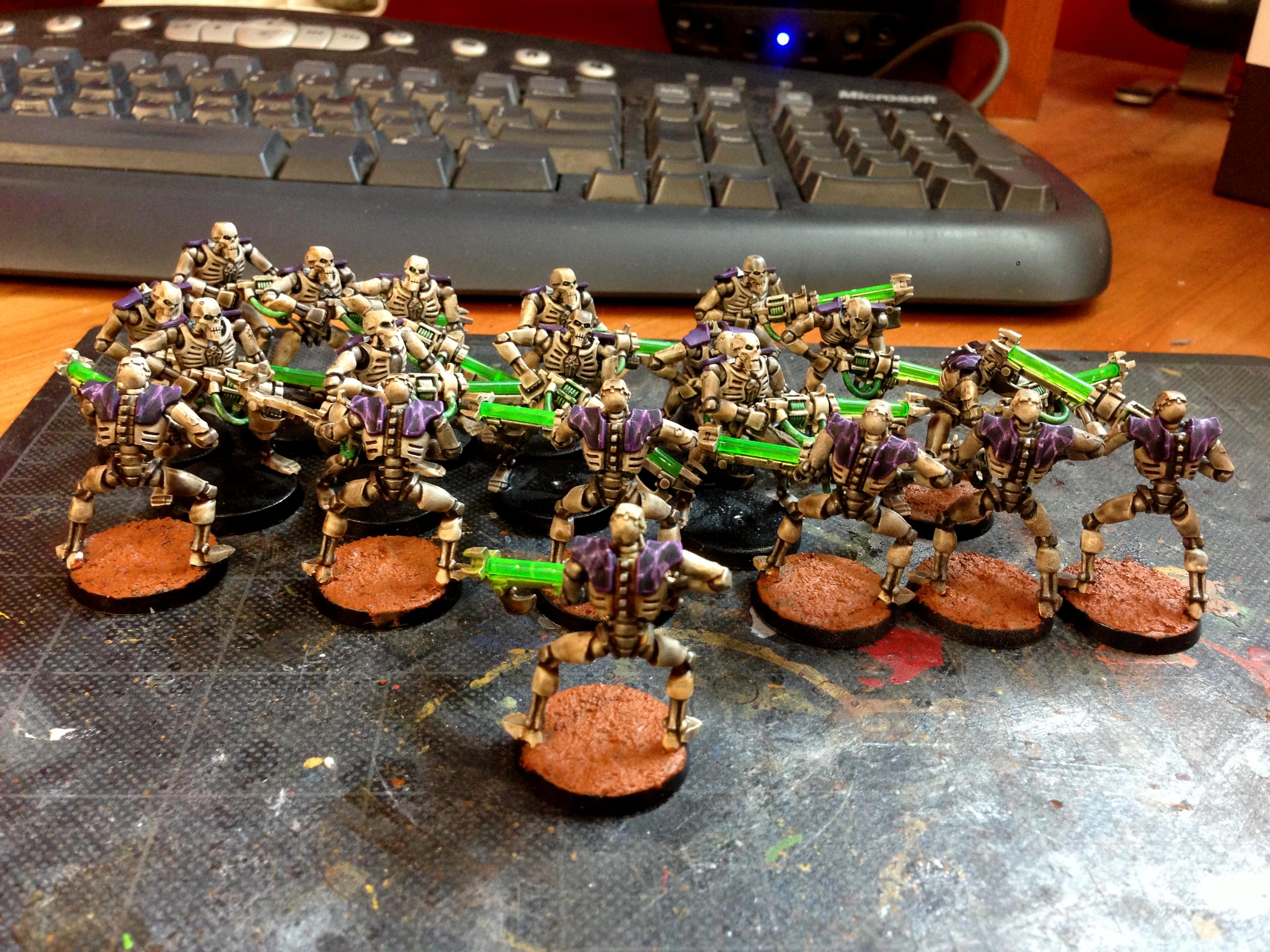 'crons, Crons, Necrons, Tin'eads