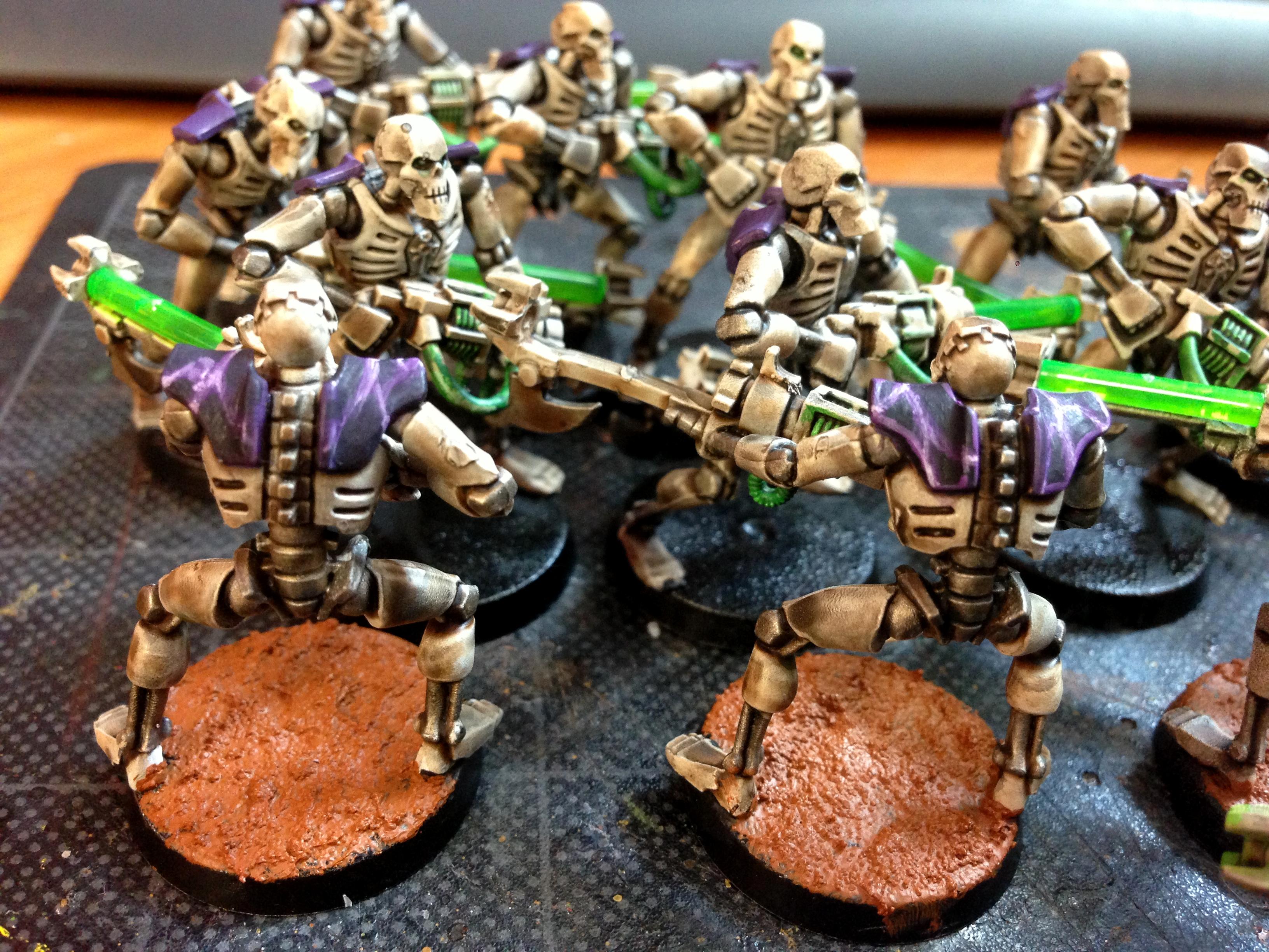 'crons, Crons, Necrons, Tin'eads