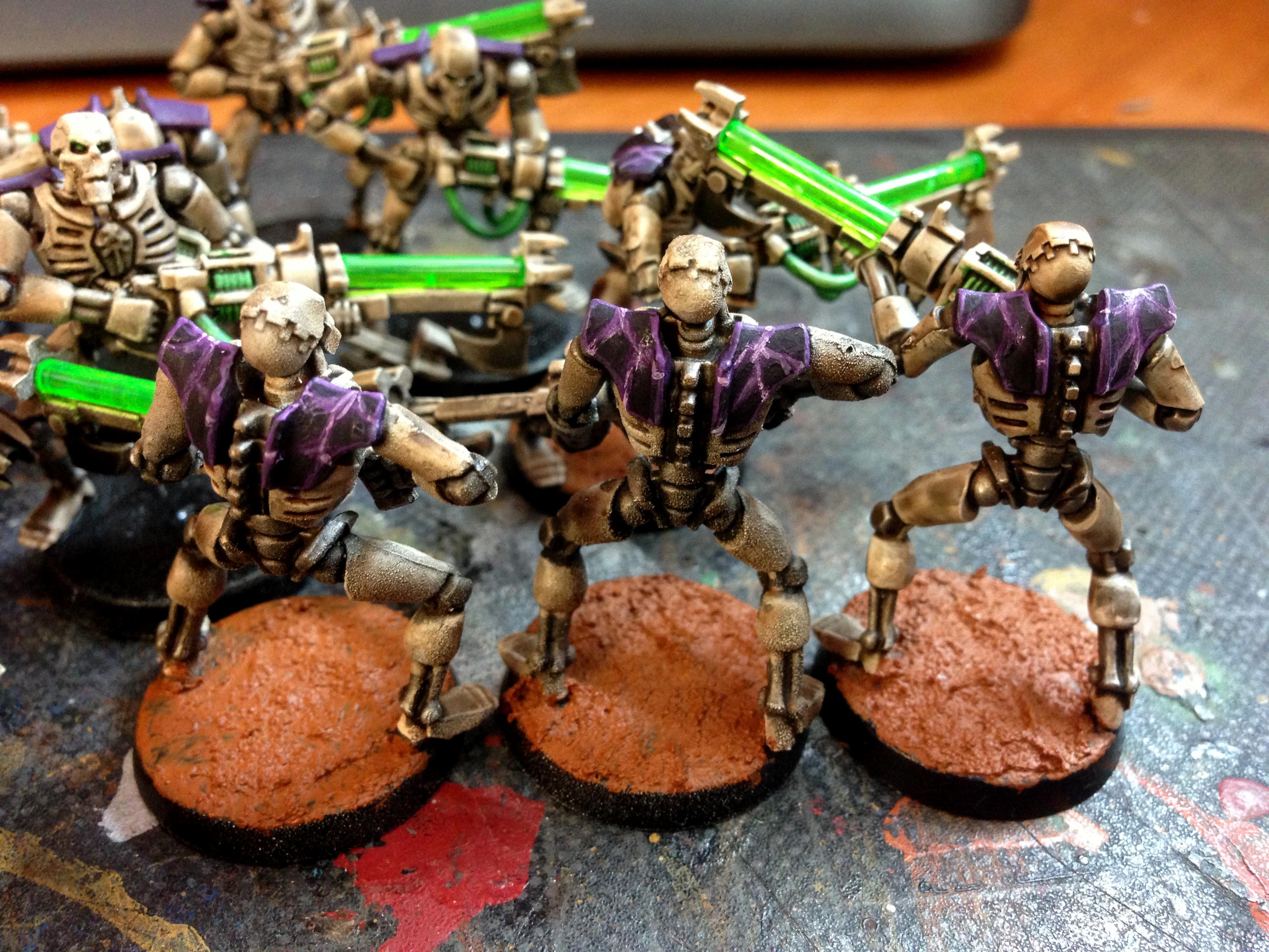 'crons, Crons, Necrons, Tin'eads