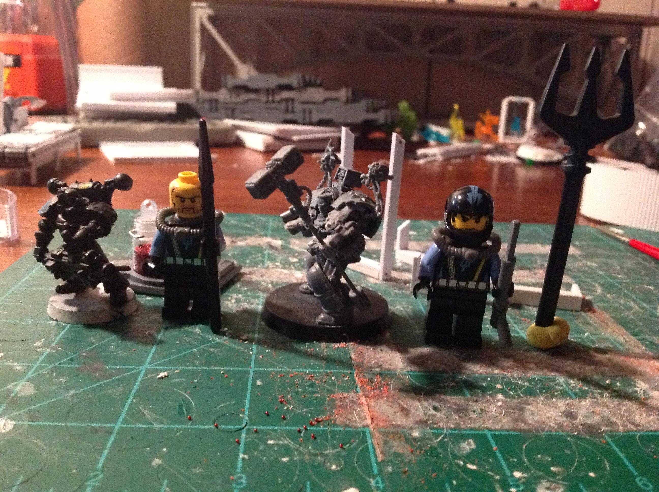 Minifigs