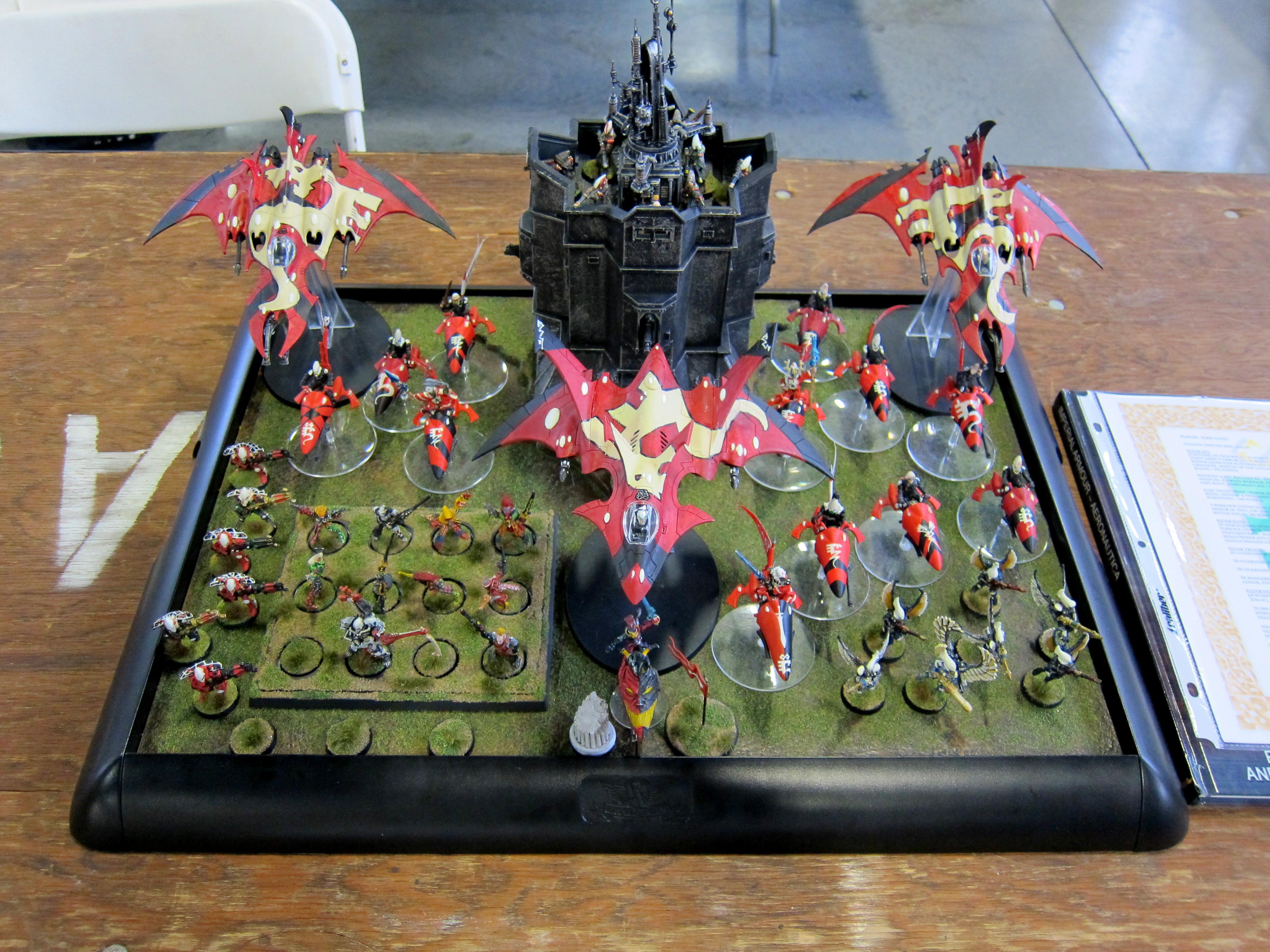 Crimson Hunters, Eldar, Harlequins