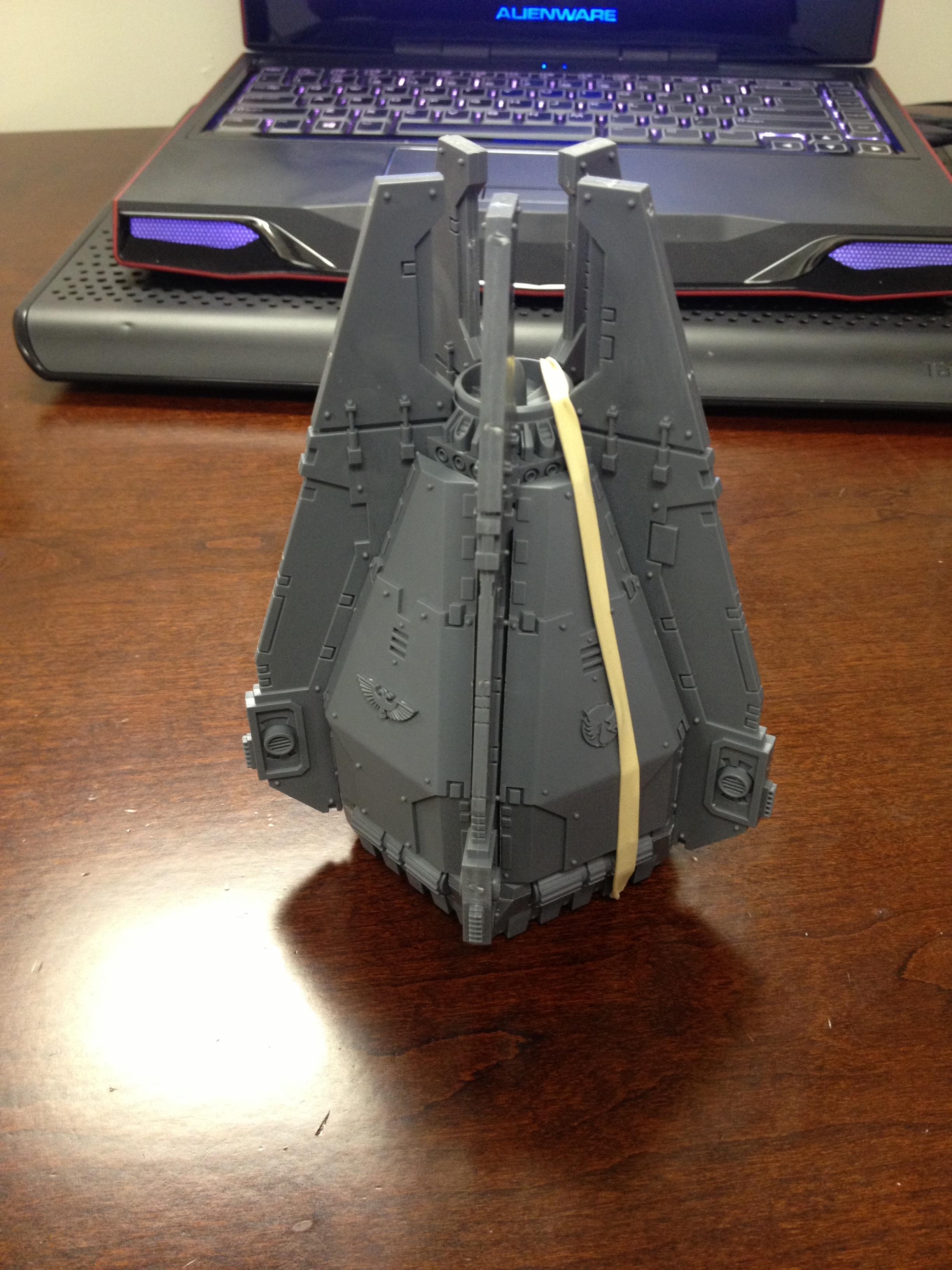 Had some issues with the doors, so I had to glue the doors down : /