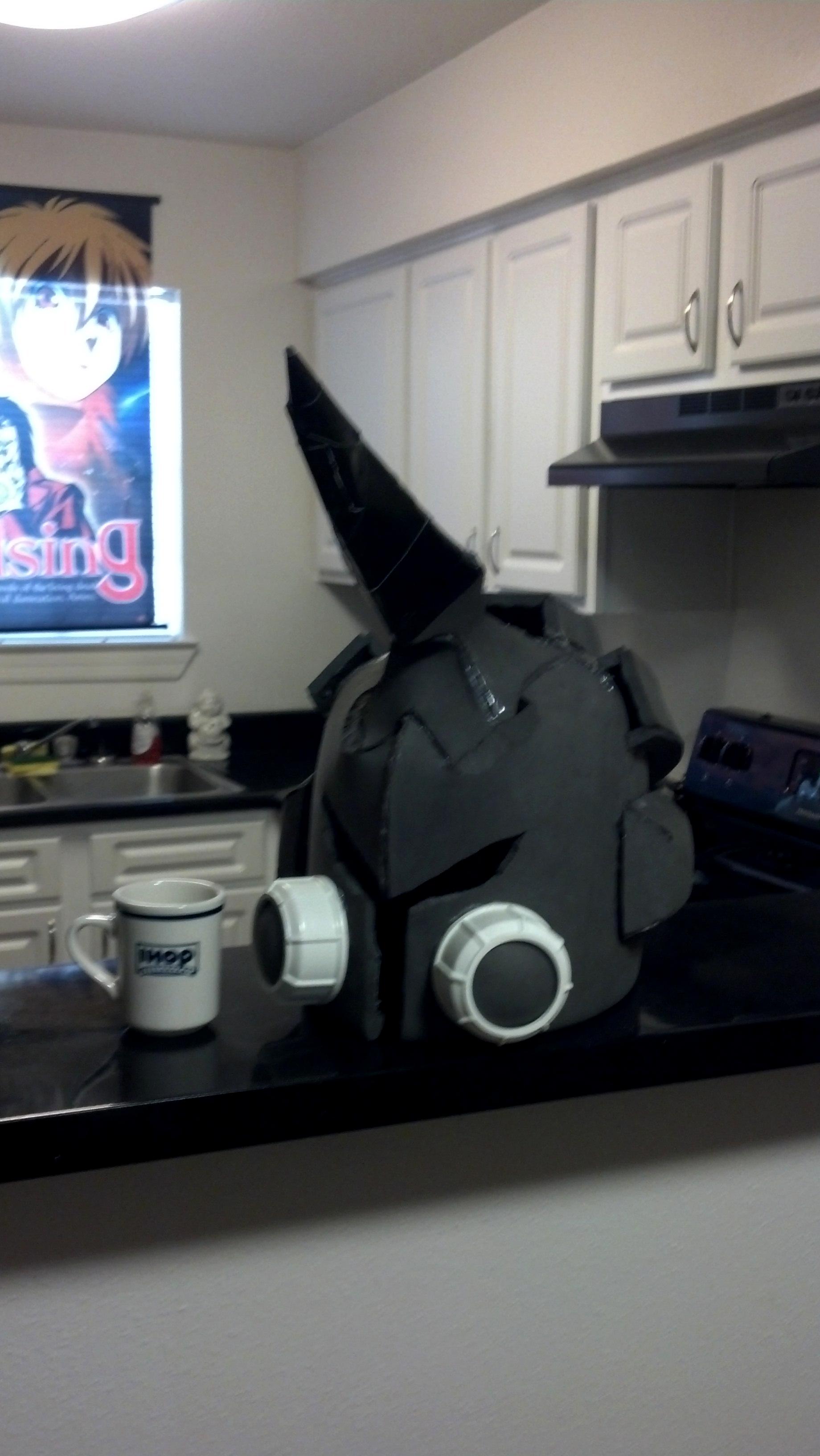 Typhus Costume 2.0 - Helm (size comparison)