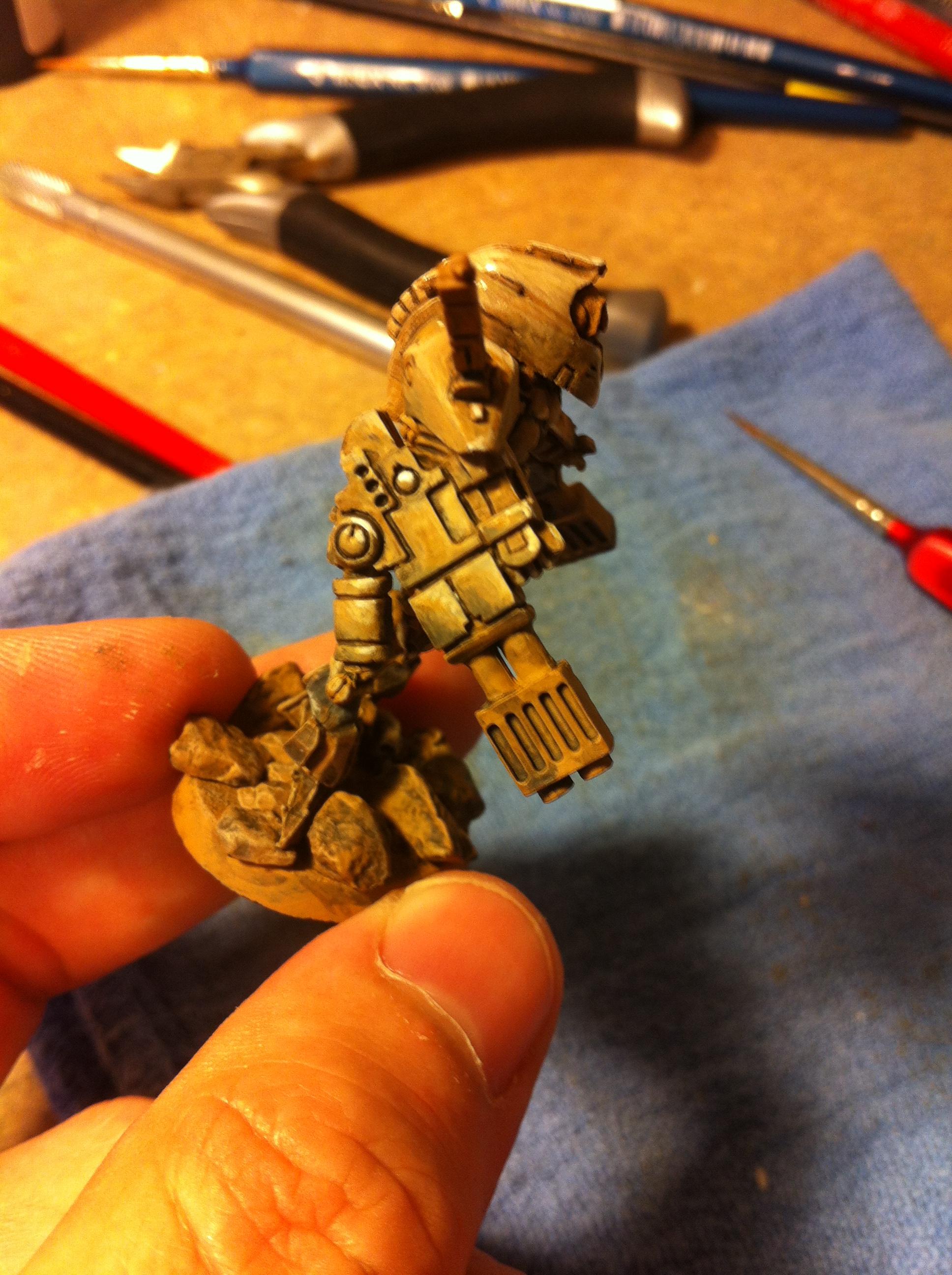 Monochromatic, Shadowsun, Tau
