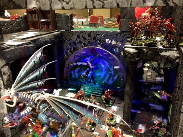 Daemon, display board, nova