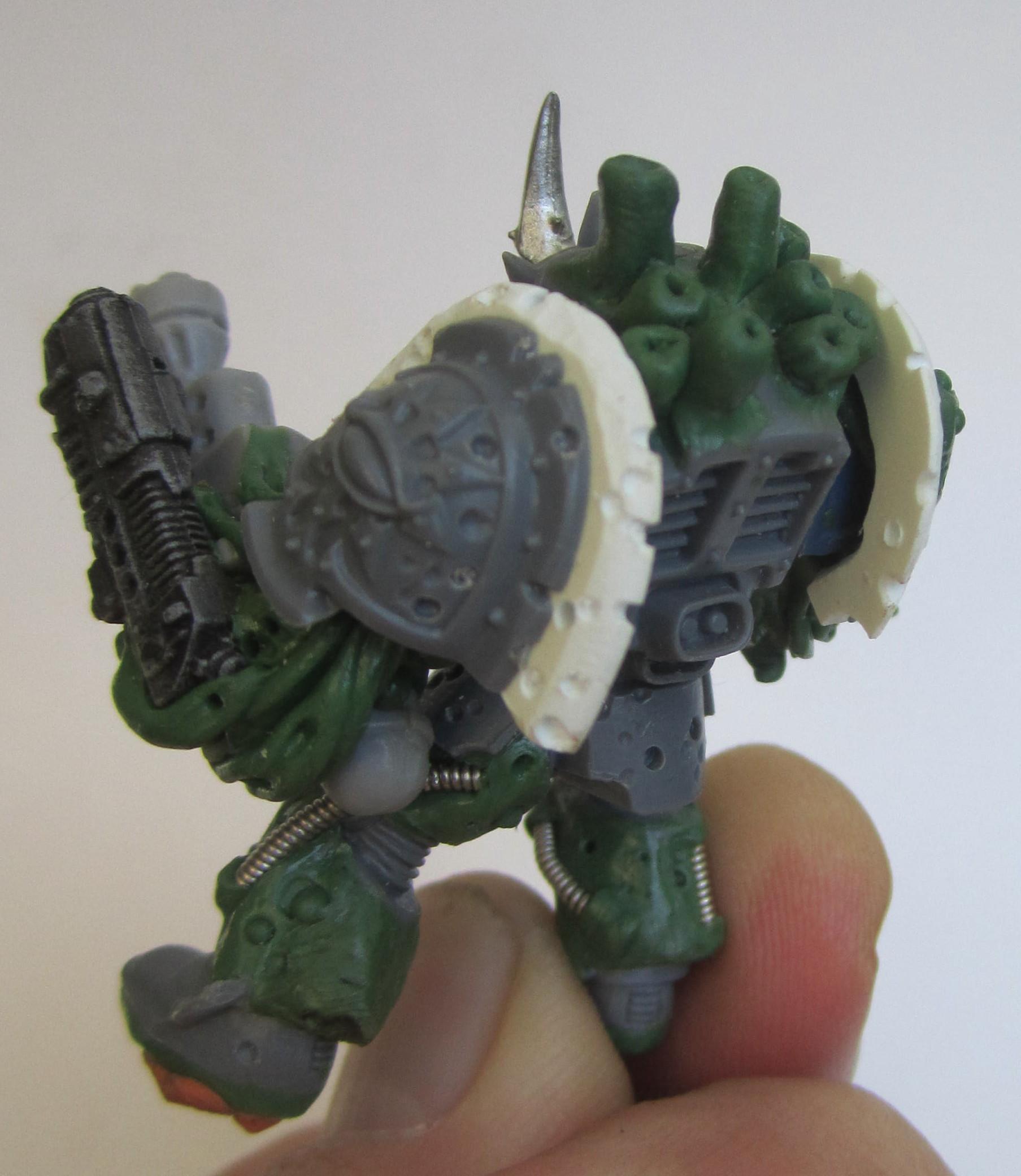 The scythe bit that the typhus i scrounged for this guys head will be appearing in a modified form later