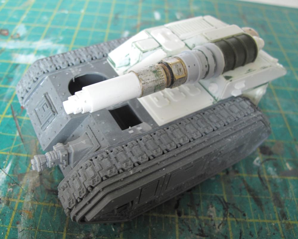 Laser tank 1