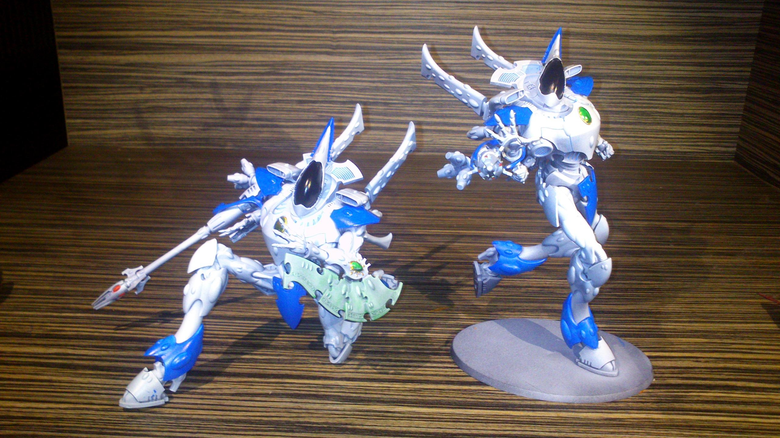 Blue, Blue White, Diorama, Eldar, Eldar Wraith Army, Force, Forest, Forge World, Ghost, Host, Ilyrith, Iyanden, Iybraesil, Kneel, Kneeling, Painting, Phoenix Lord, Pose, Posing, Run, Running, Scatterlaser, Shadow, Snow, Spectres, Spirit, Spirit Host, Spirit Only, Suncannon, Team, Warhammer 40,000, Warhammer Fantasy, Waveserpent, White, Winter, Wraith, Wraith Host, Wraith Only, Wraithguard, Wraithknight, Wraithknights, Wraithlord