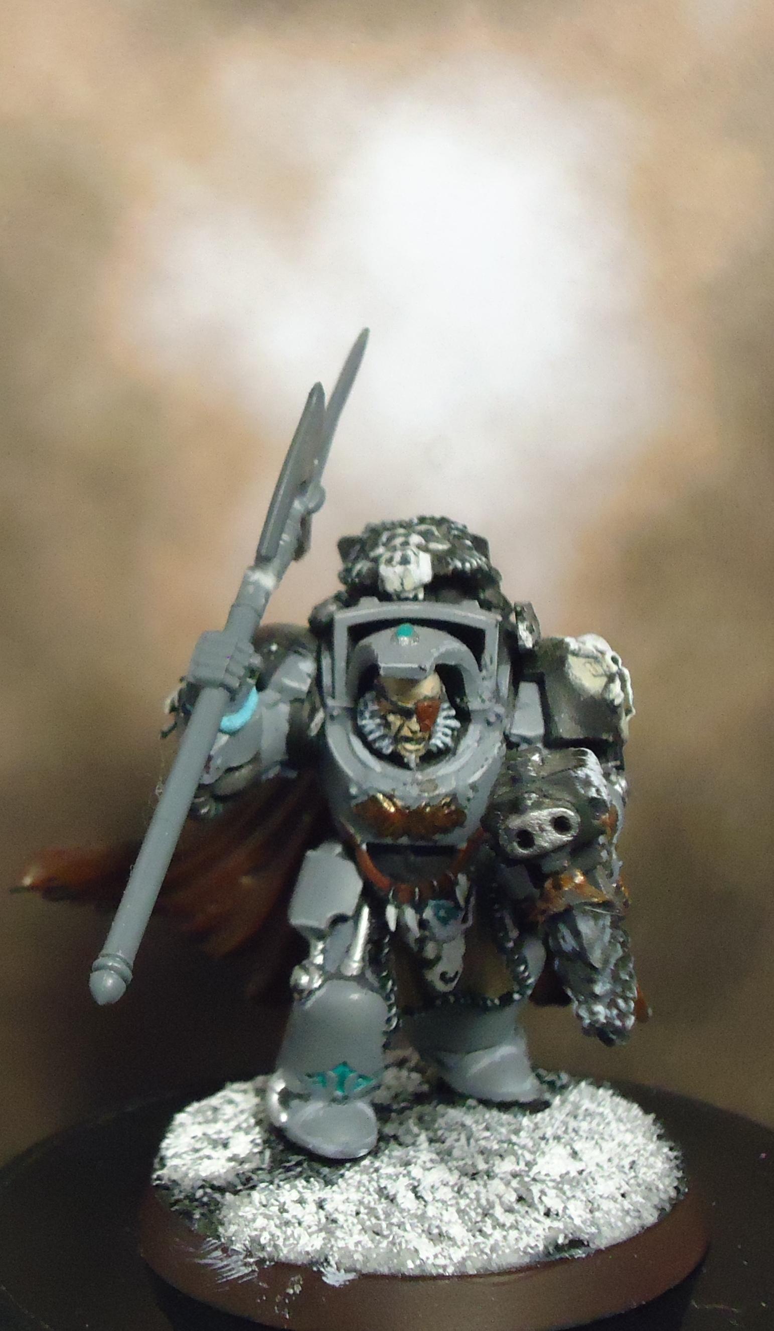 Rune Preist, Runic Weapon, Space Marines, Space Wolves