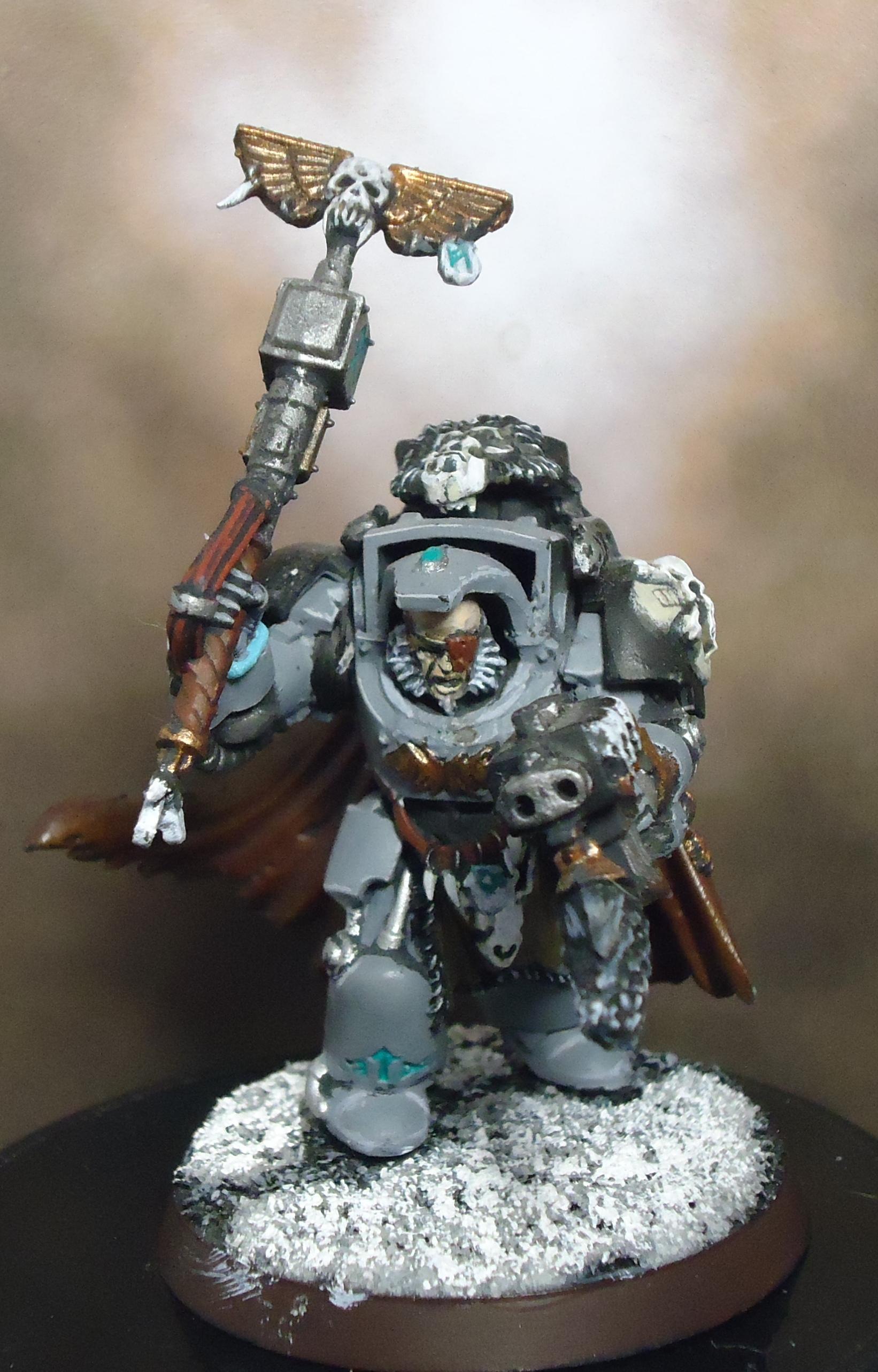 Rune Preist, Runic Weapon, Space Marines, Space Wolves