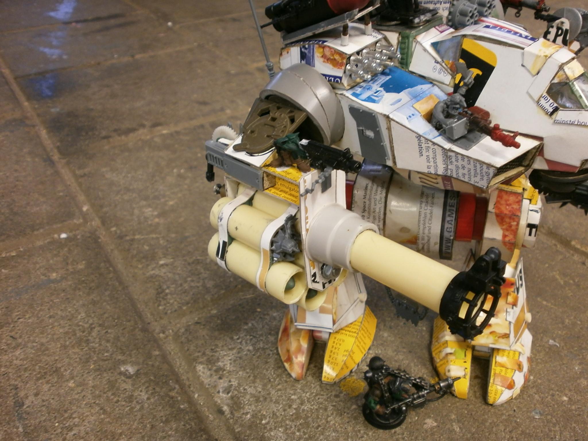 the deth kannon. the ammo drum holds real shells (blanks) I got from a friend. There's a grot in the ammo drum as well. For luck (not his)