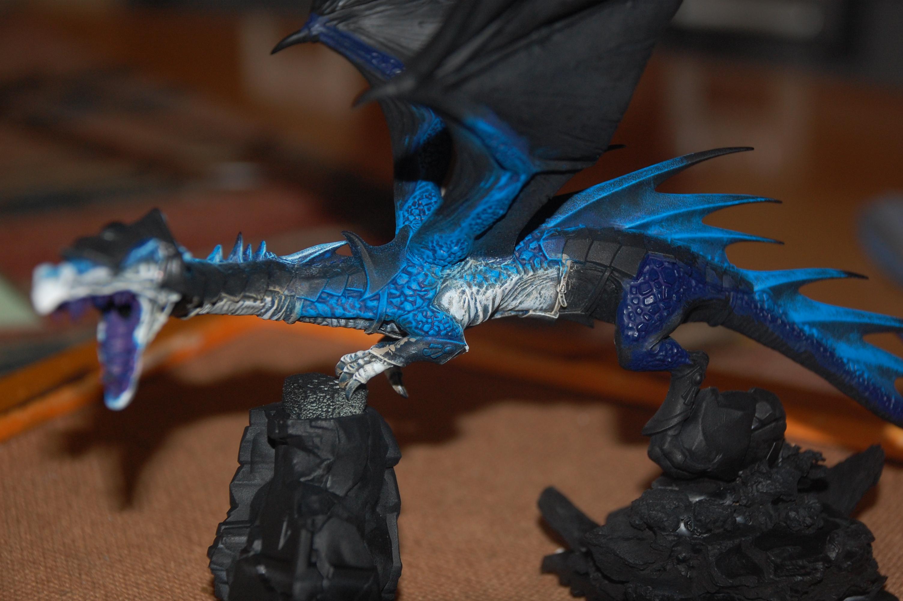 This is how the dragon looks sofar hope you guys like :)