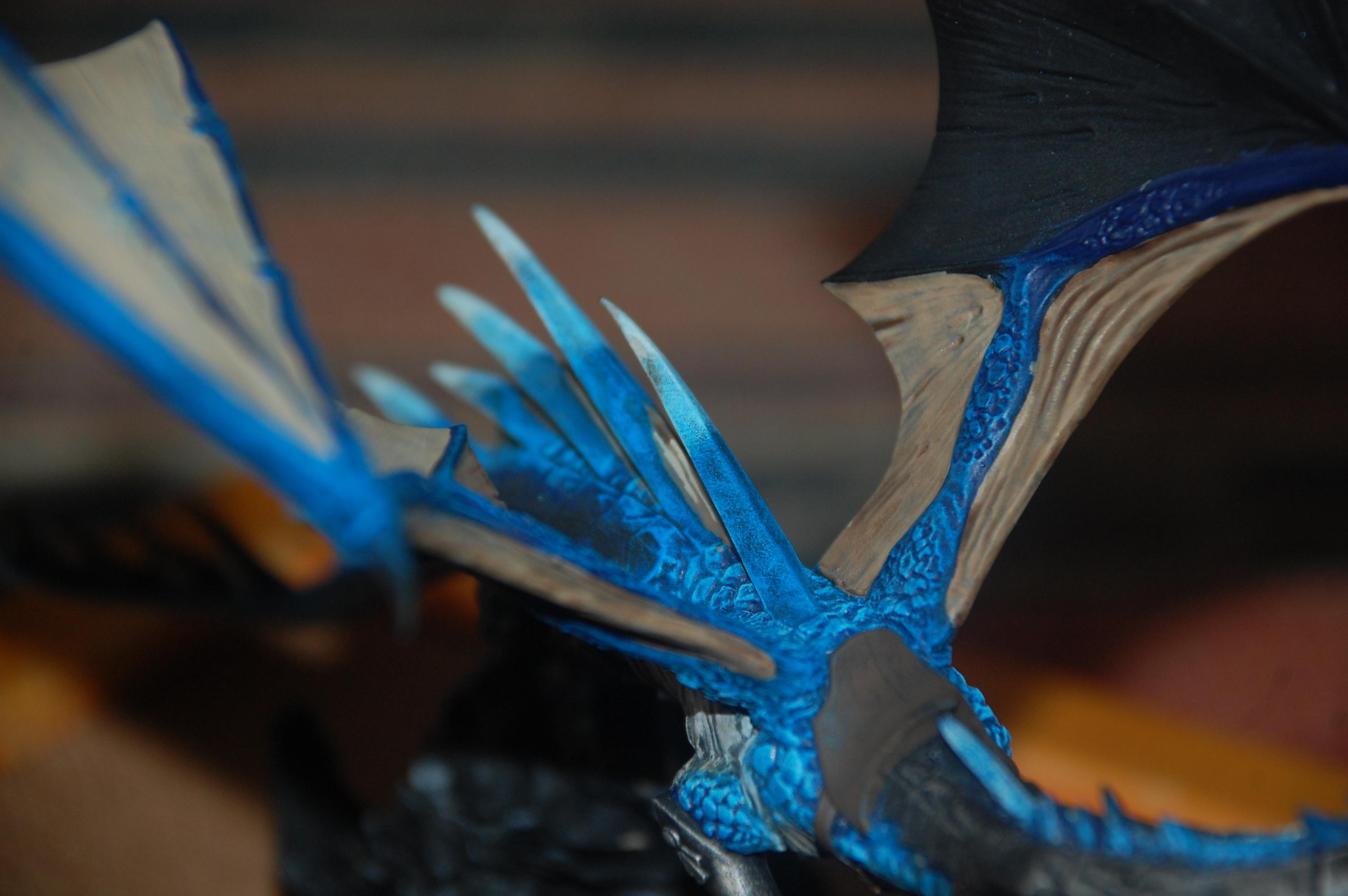 Spikes on the sail in close up