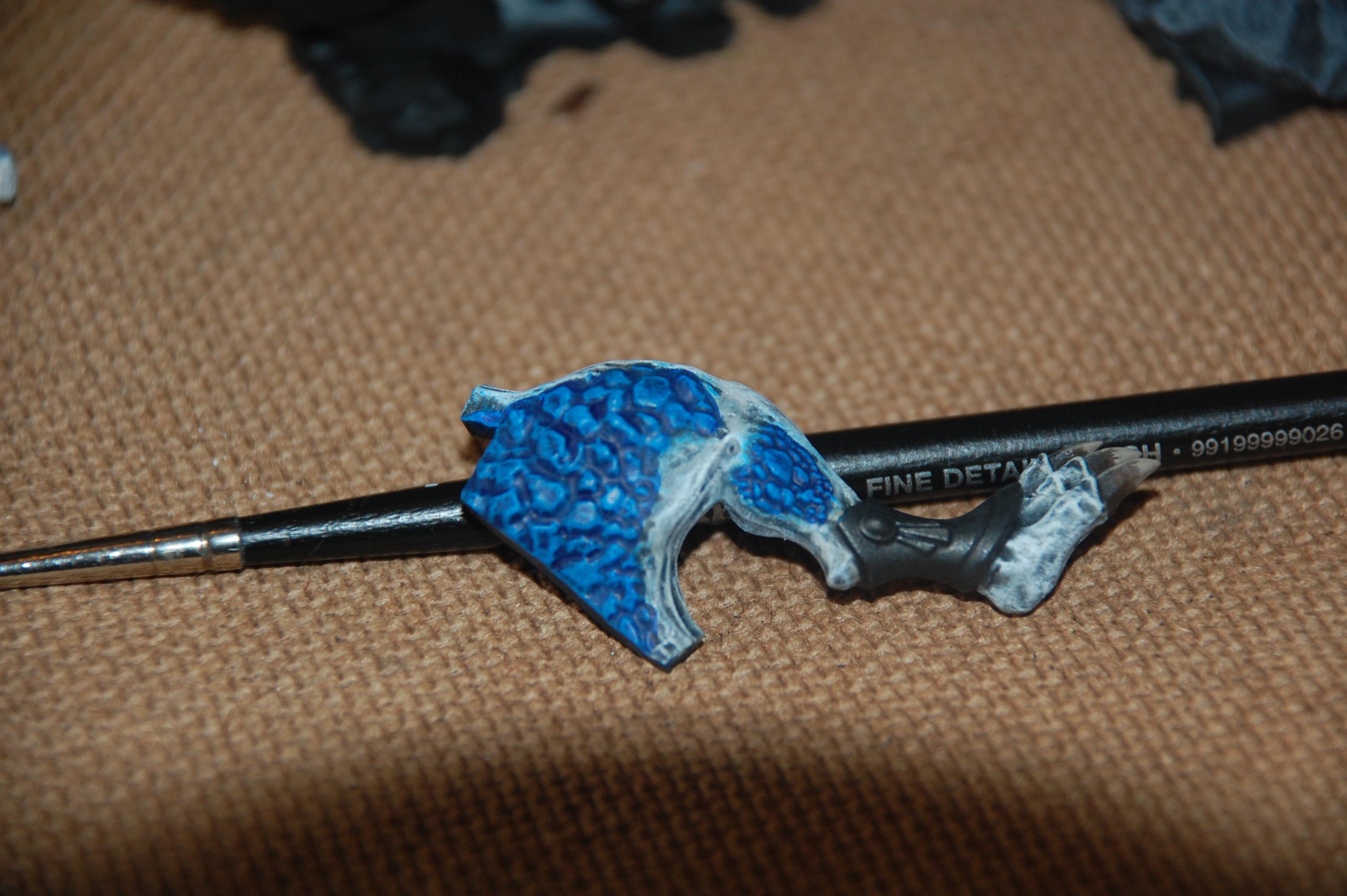 Right leg received the same colors with drybrushing here VGC magic blue