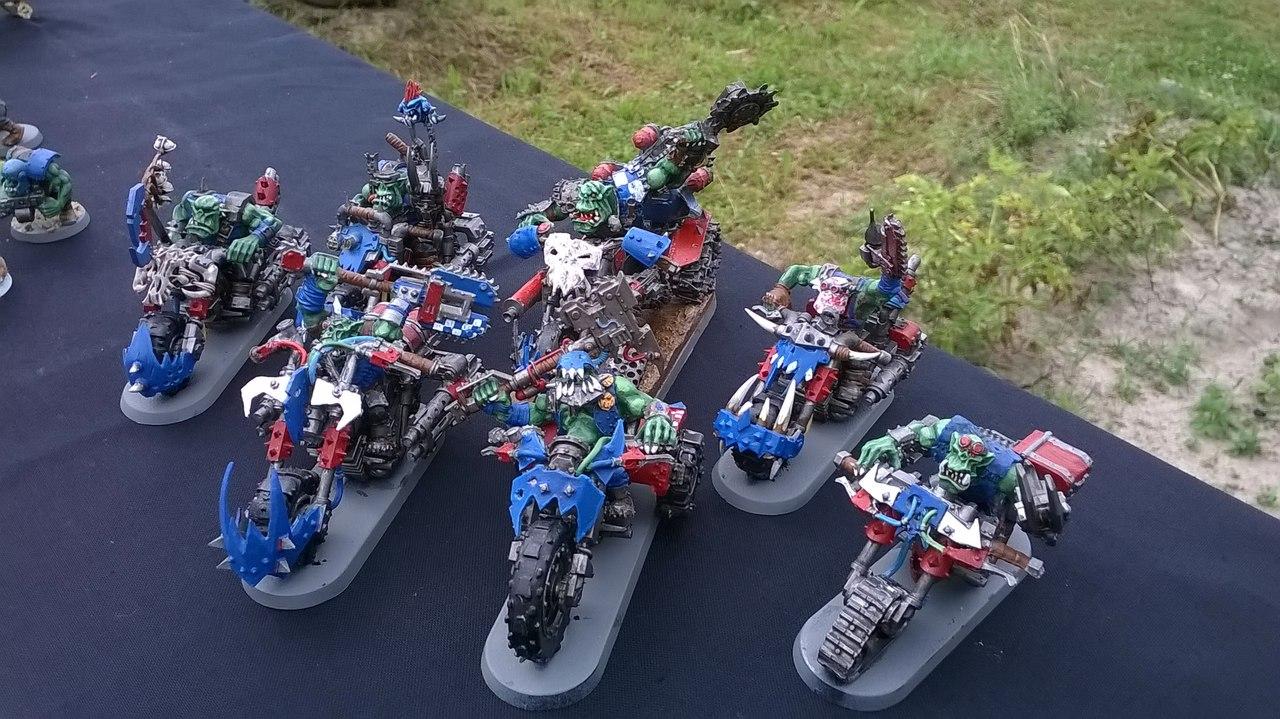 Biker Nobs wiith Painboy and Warboss