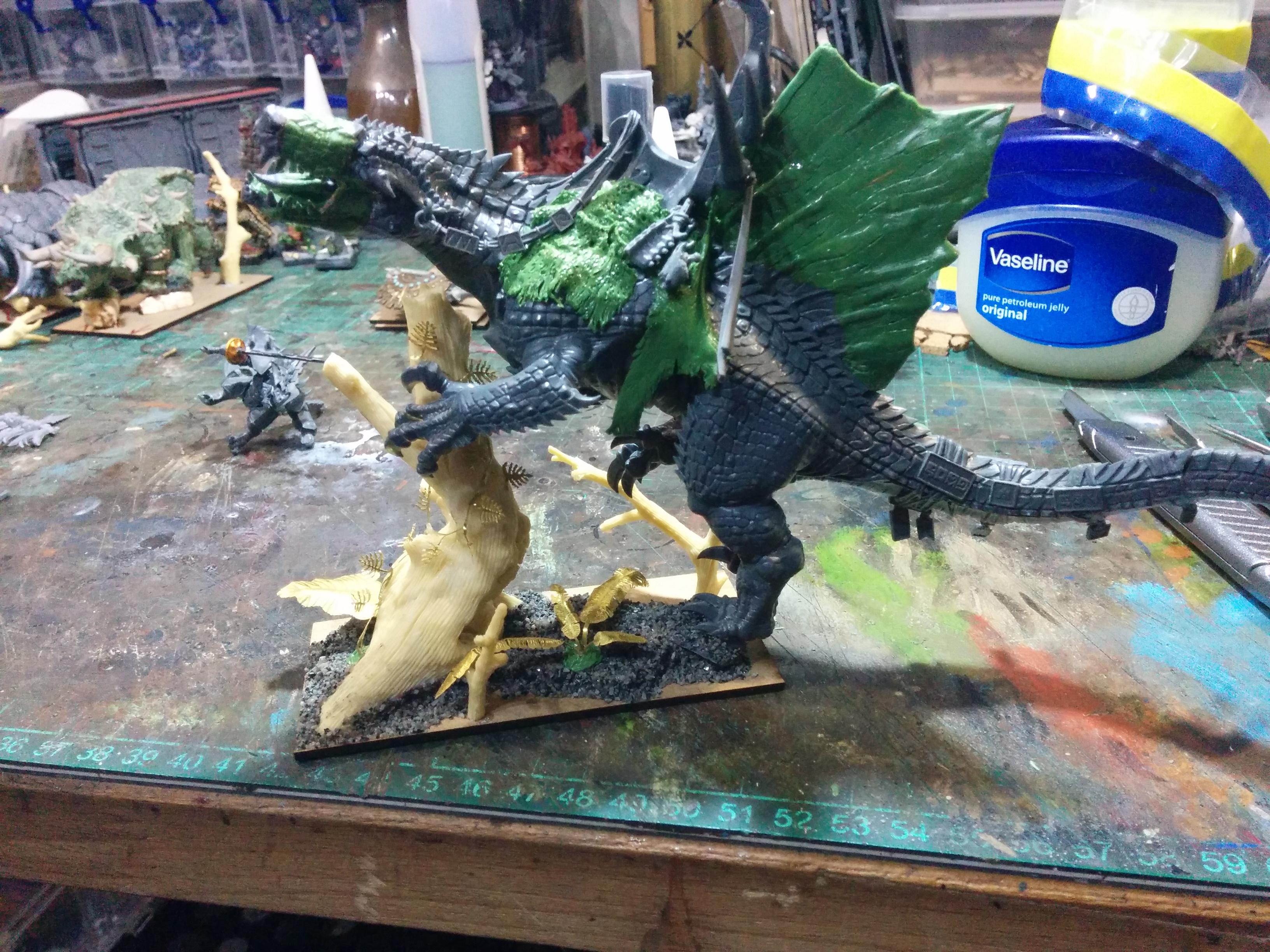 Spinosaur on base
