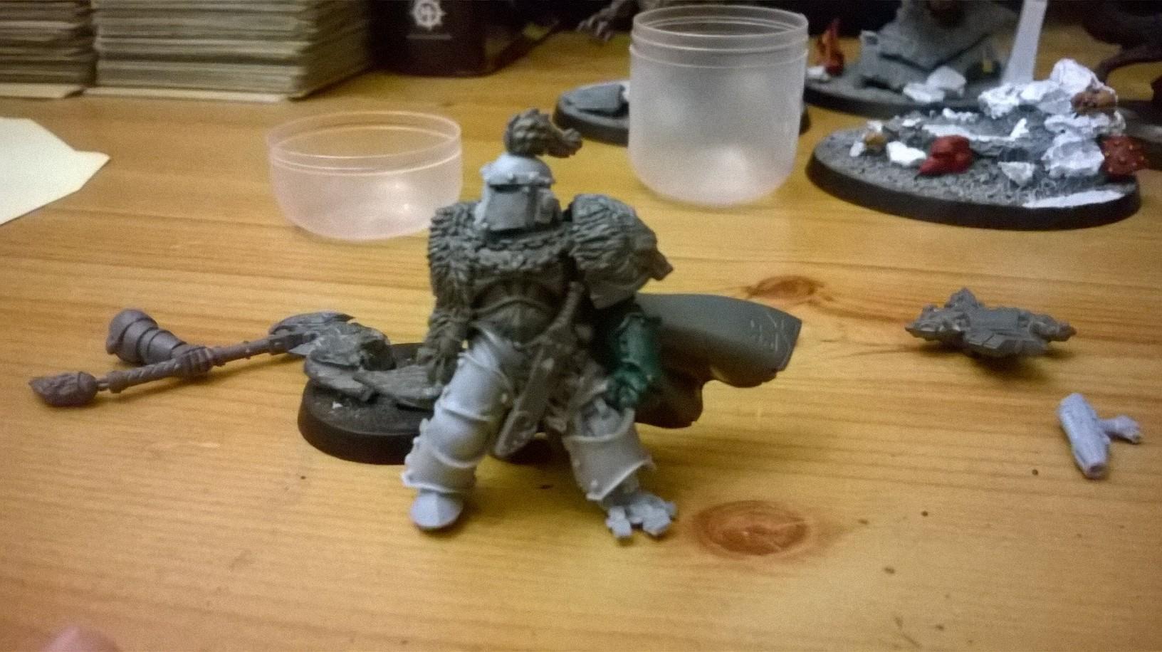First up, Wolf Lord Hjolrgrar Morkaisson, this is how I envisage the general design of him