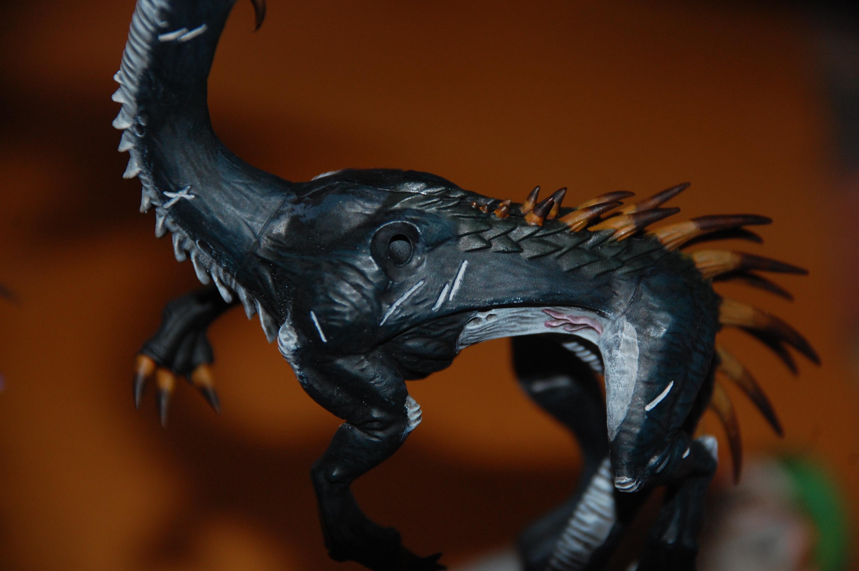 And offcourse there is some more work done on the dragon painted the scars in his flesh (base color only atm) also done the scales with a dark green to create some more color difference 
