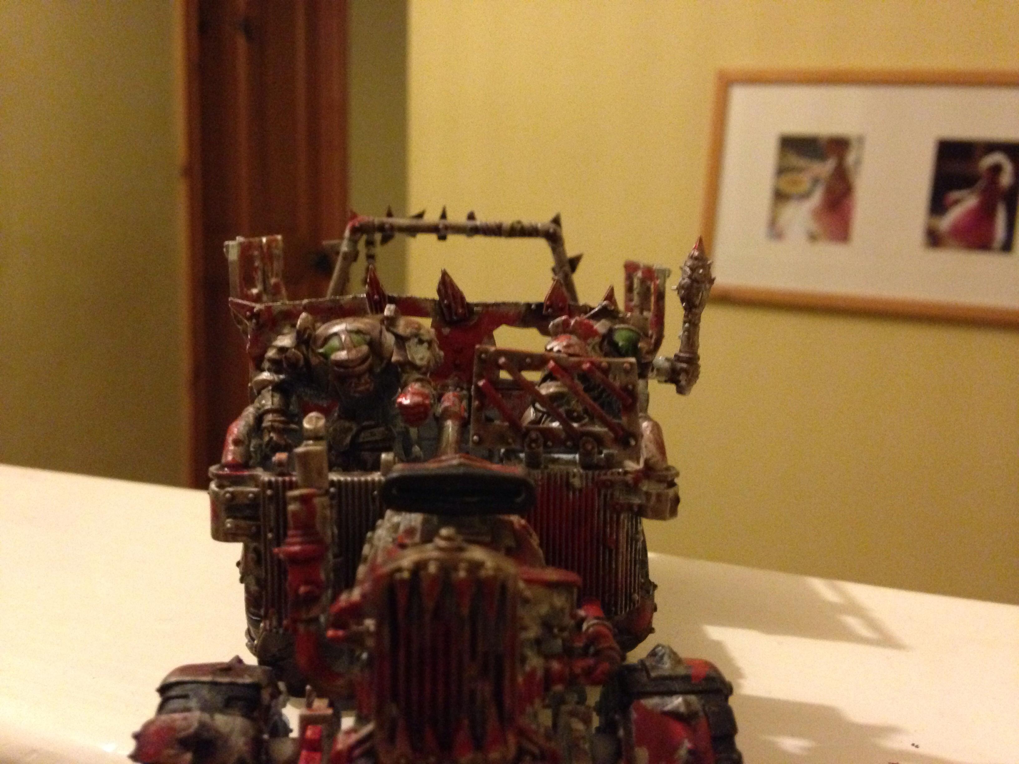 Closer shot of average ork boyz