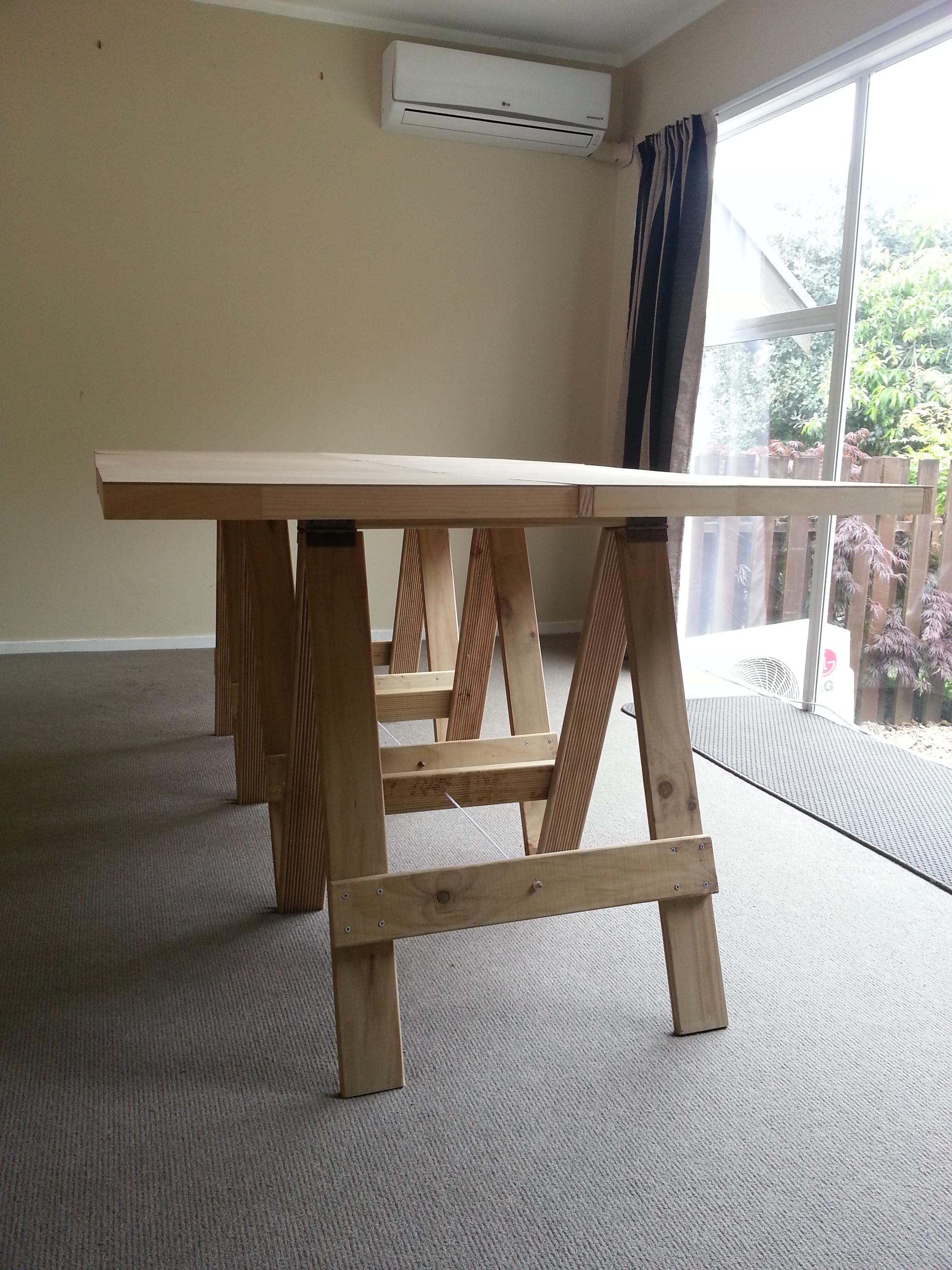 Support struts 1
